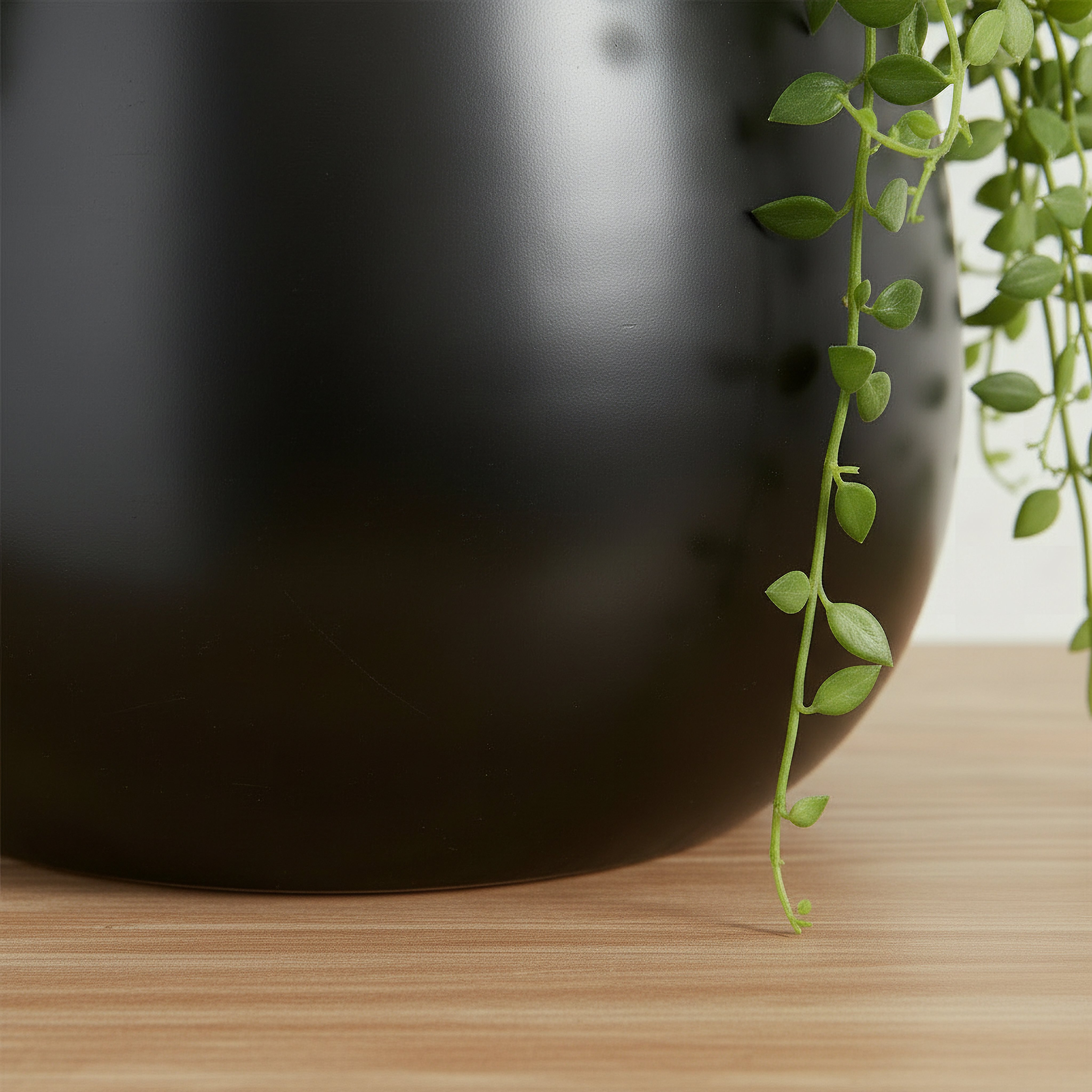 Sansa Siera Medium Ceramic Planter - 24x24x20 cm-hbxhomeware-hbxdecorandfurnishings-image-3
