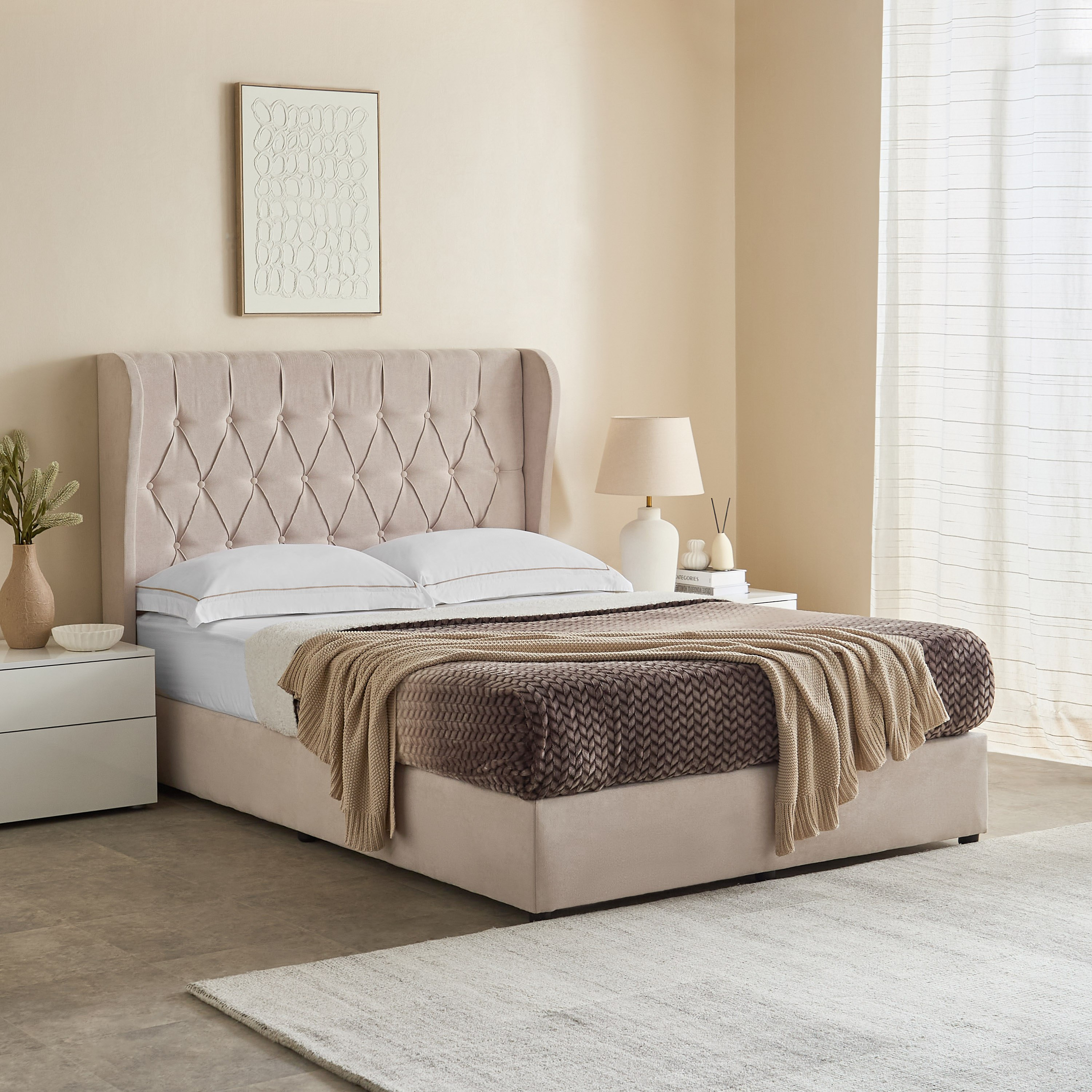 Curvy Chester Queen Upholstered Bed - 140x200 cm-hbxbedroom-bedsandbedsets-beds-queen-image-7