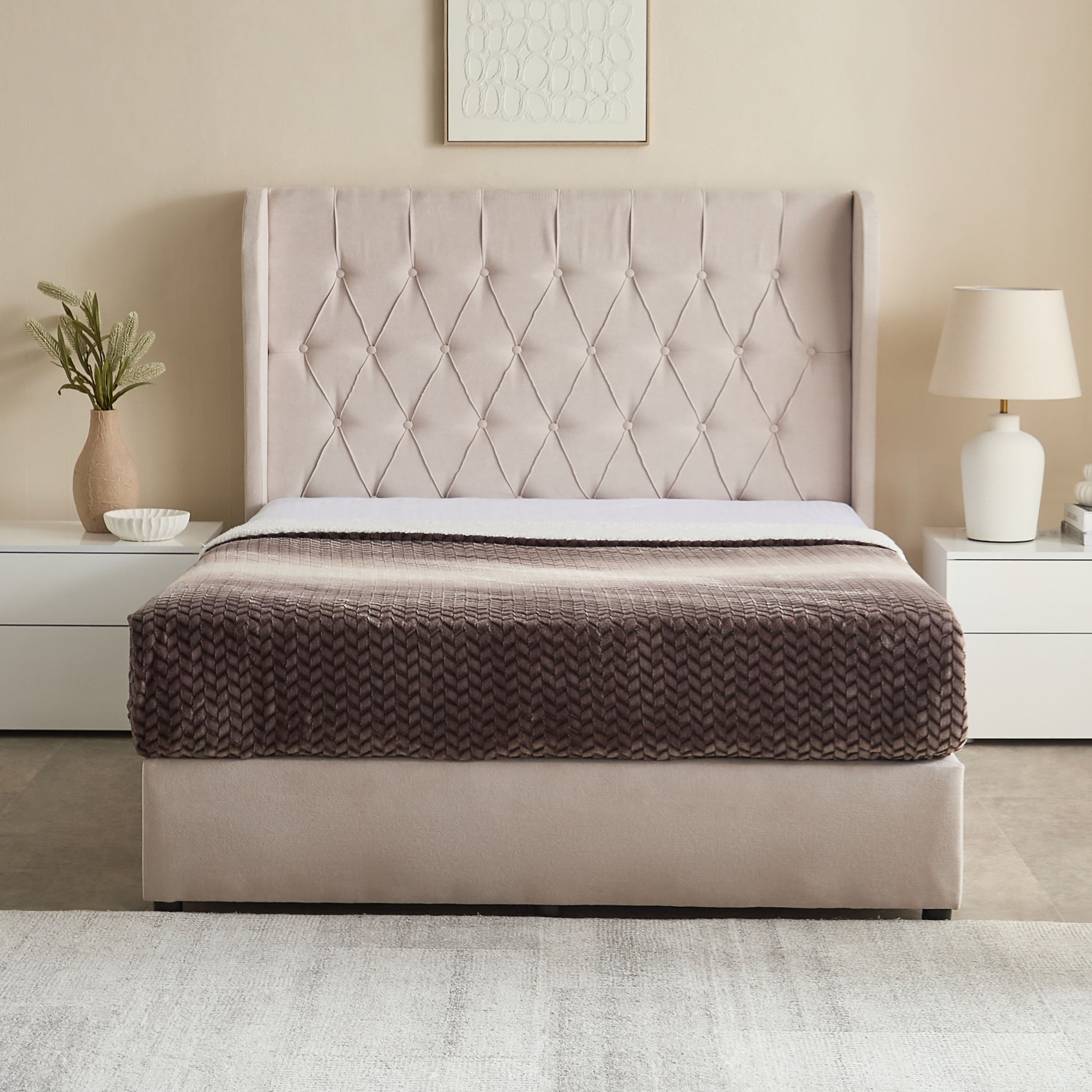 Curvy Chester Queen Upholstered Bed - 160x200 cm-hbxbedroom-bedsandbedsets-beds-queen-image-2