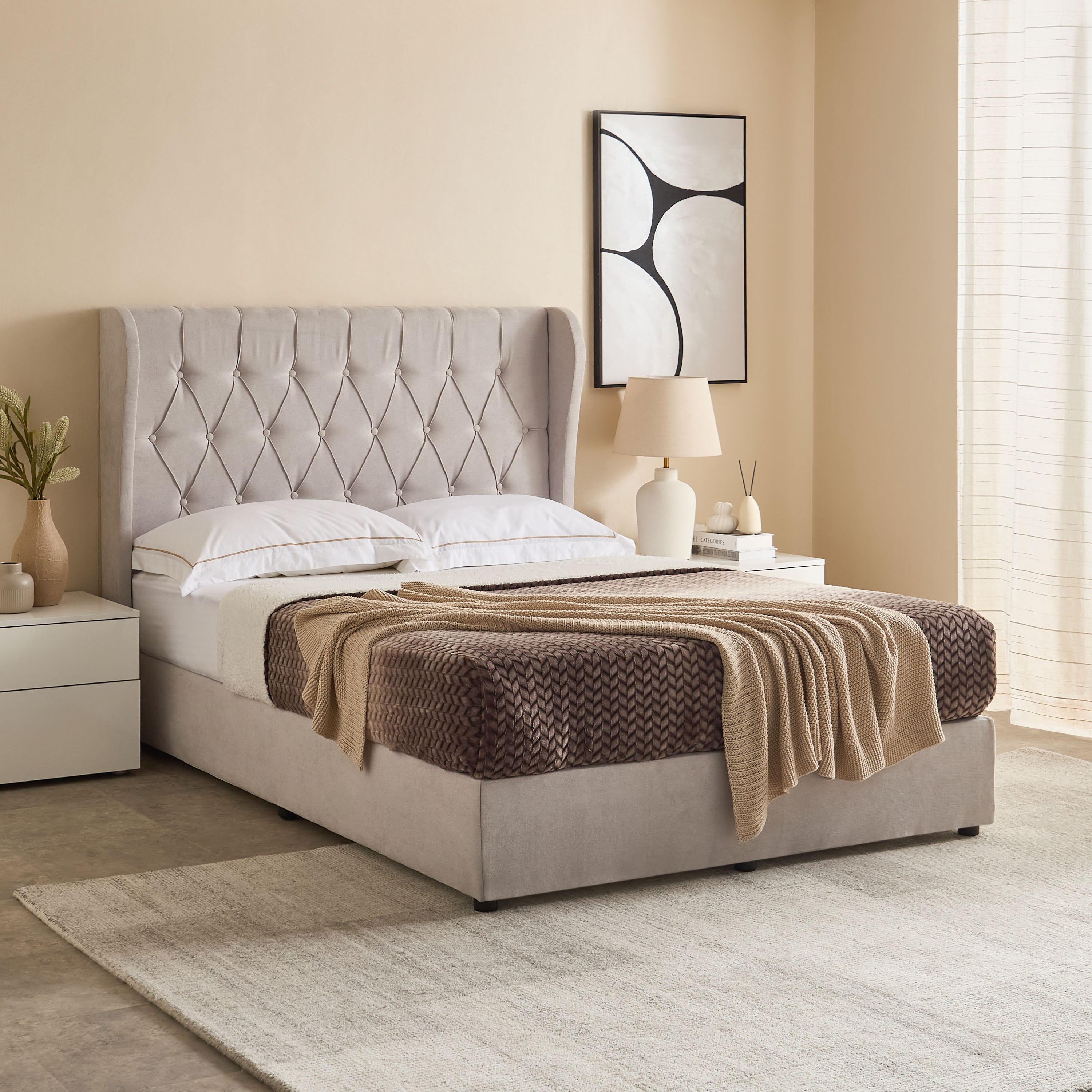 Curvy Chester Queen Upholstered Bed - 160x200 cm-hbxbedroom-bedsandbedsets-beds-queen-image-7