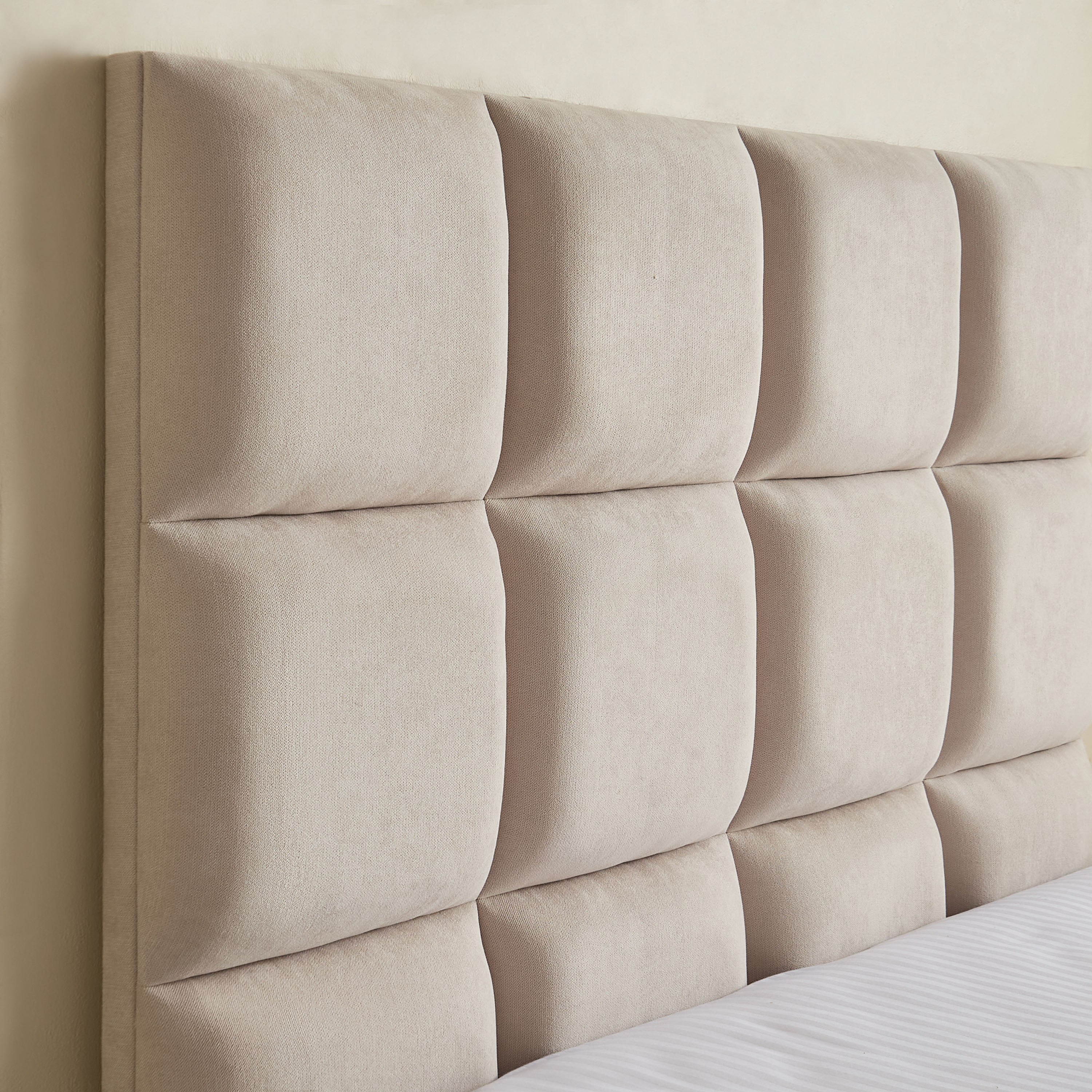 Curvy Rubik Queen Upholstered Bed - 140x200 cm-hbxbedroom-bedsandbedsets-beds-queen-image-4