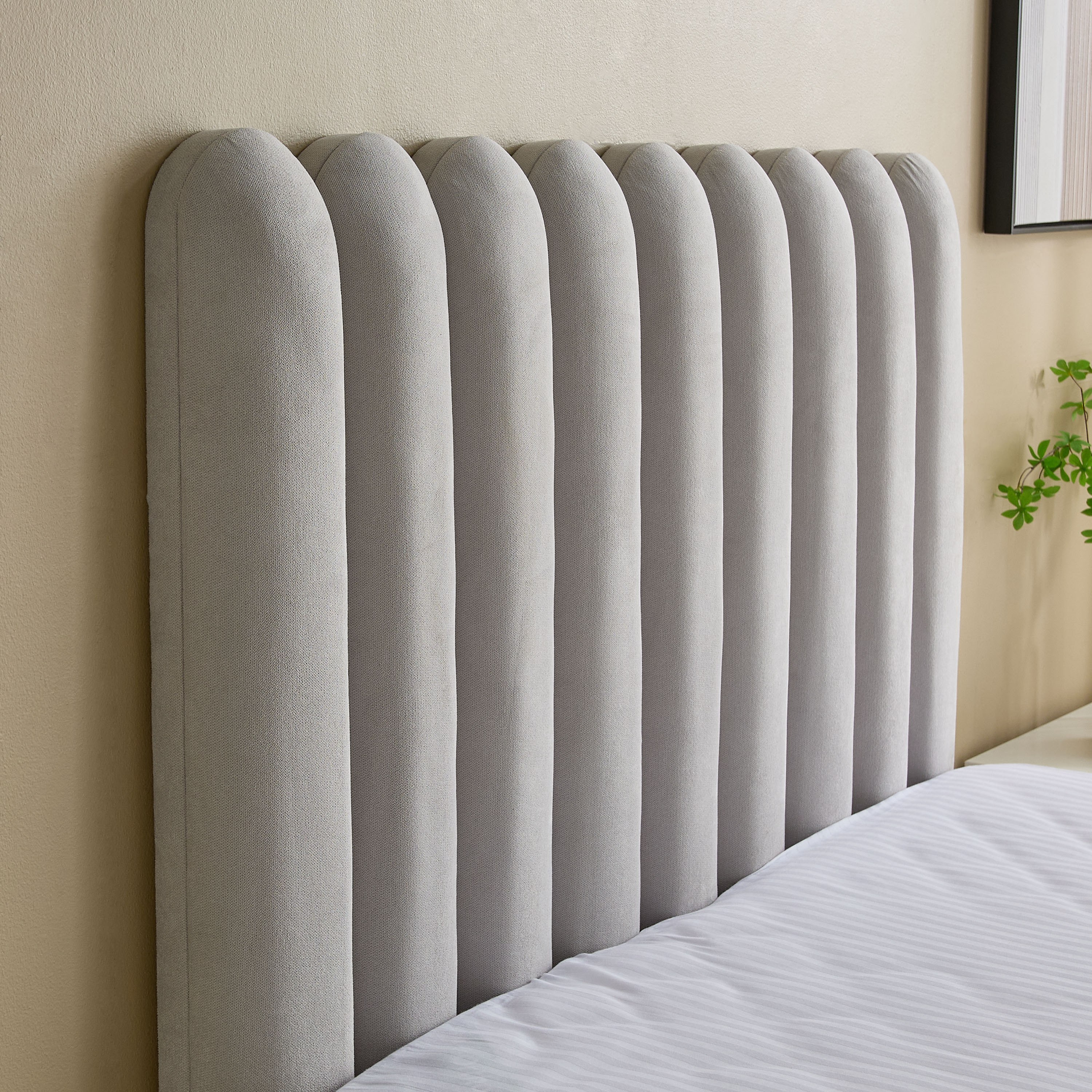 Curvy Haze Upholstered Queen Bed - 140x200 cm-hbxbedroom-bedsandbedsets-beds-queen-image-4