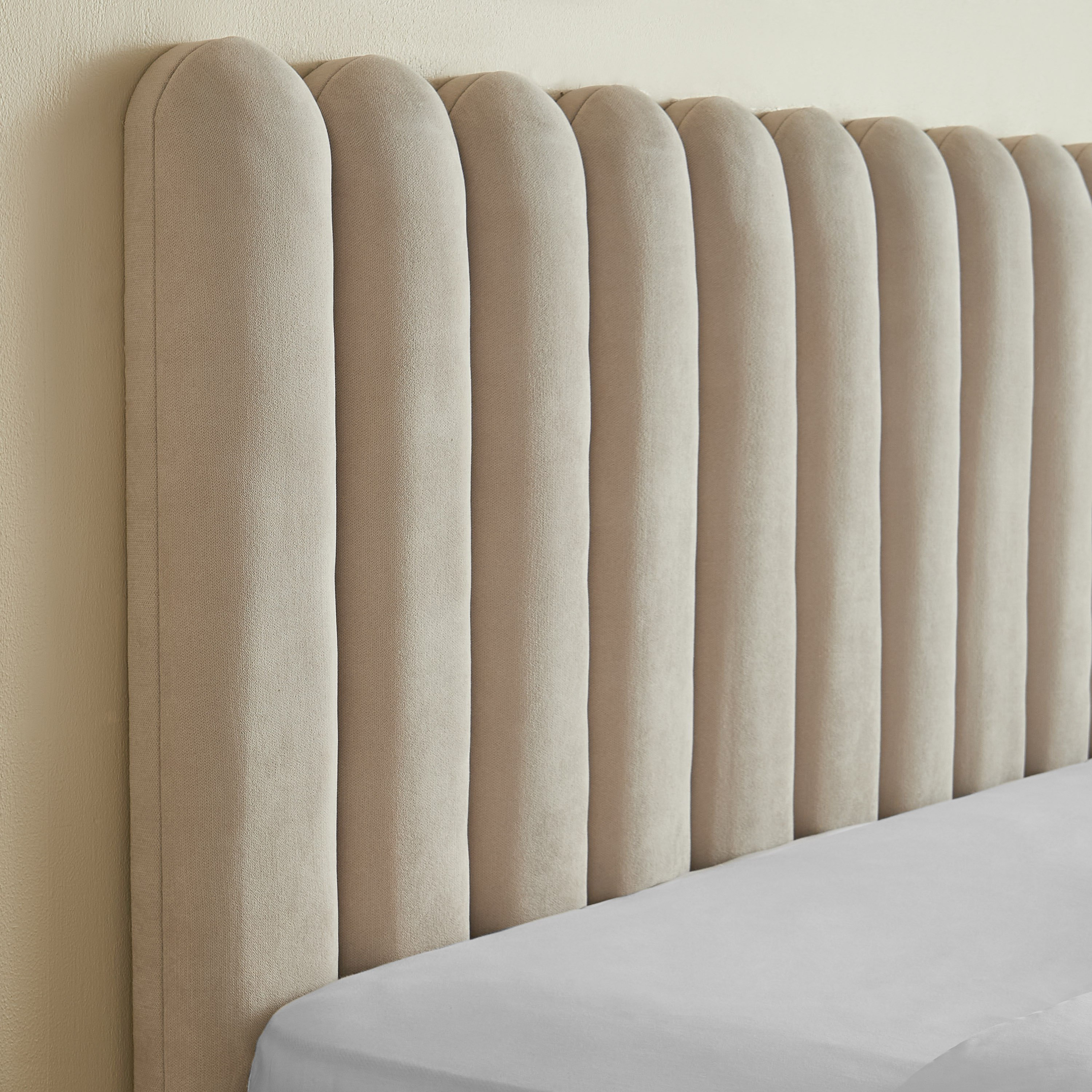 Curvy Haze King Upholstered Bed - 180x200 cm-PROMO_HB_UAE_HBX10_250526-image-4