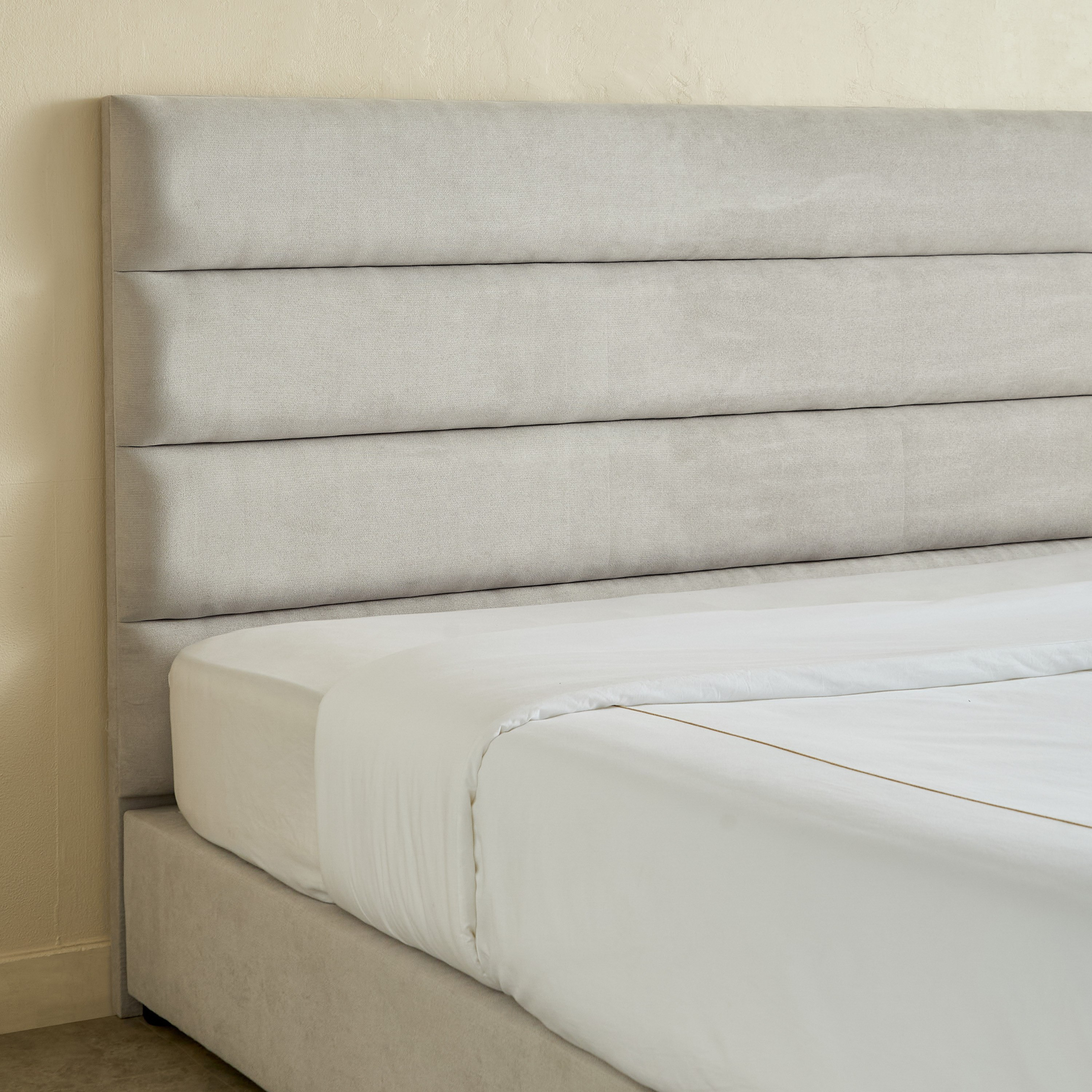 Curvy Linear King Upholstered Bed - 180x200 cm-PROMO_HB_UAE_HBX10_250526-image-3