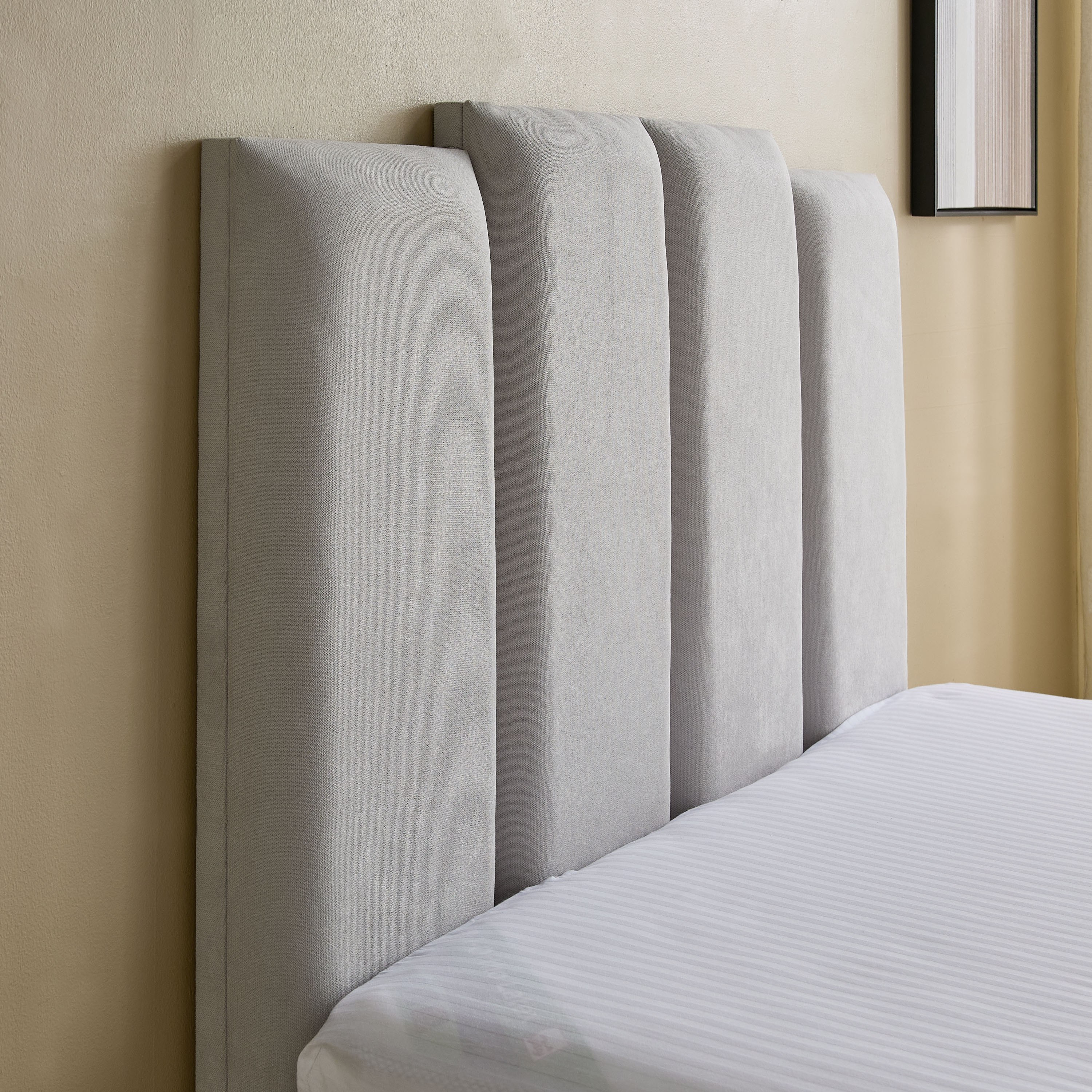 Curvy Riston Upholstered Twin Bed - 120x200 cm-hbxbedroom-bedsandbedsets-upholsteredbeds-twin-image-4