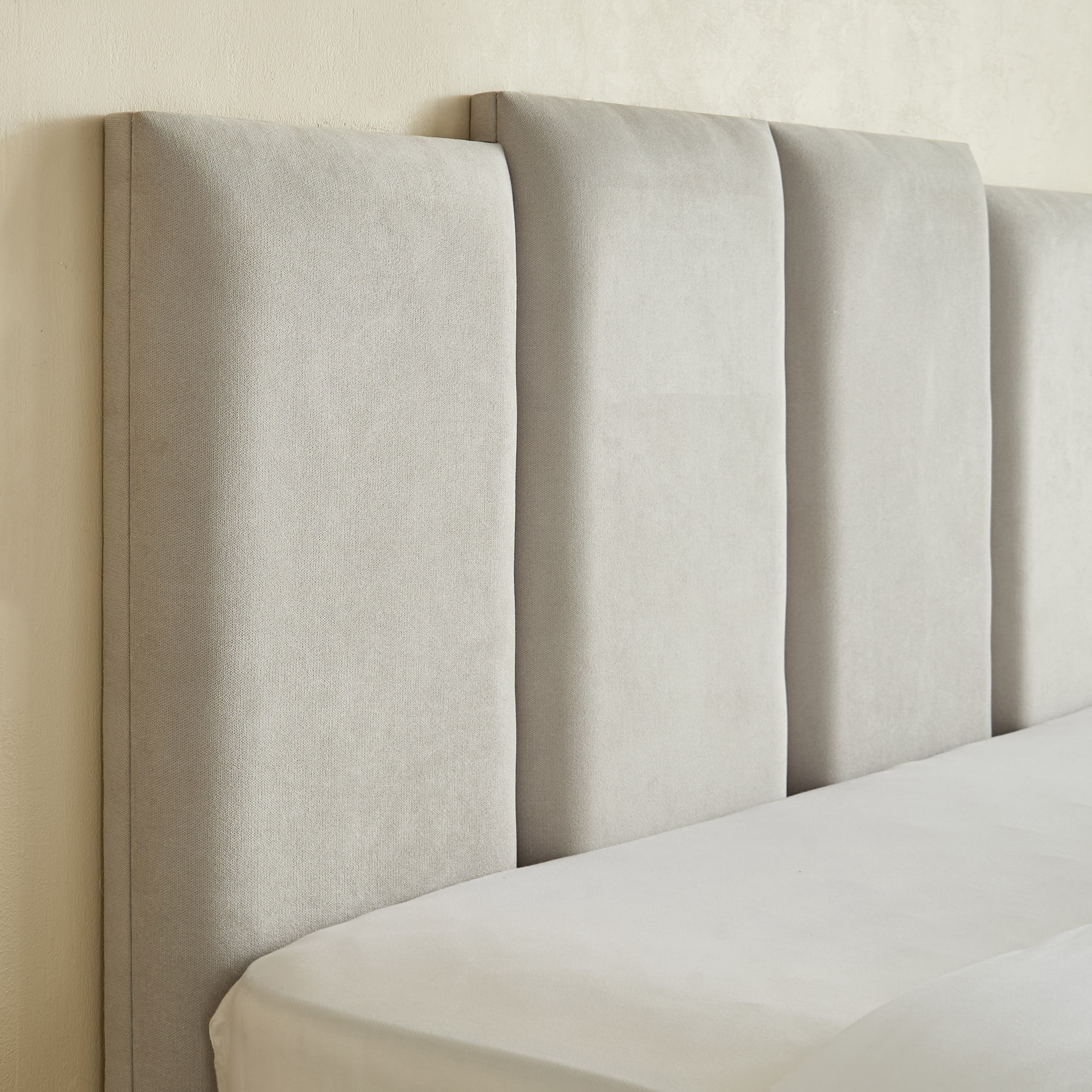 Curvy Riston Upholstered King Bed - 180x200 cm-PROMO_HB_UAE_HBX10_250526-image-4