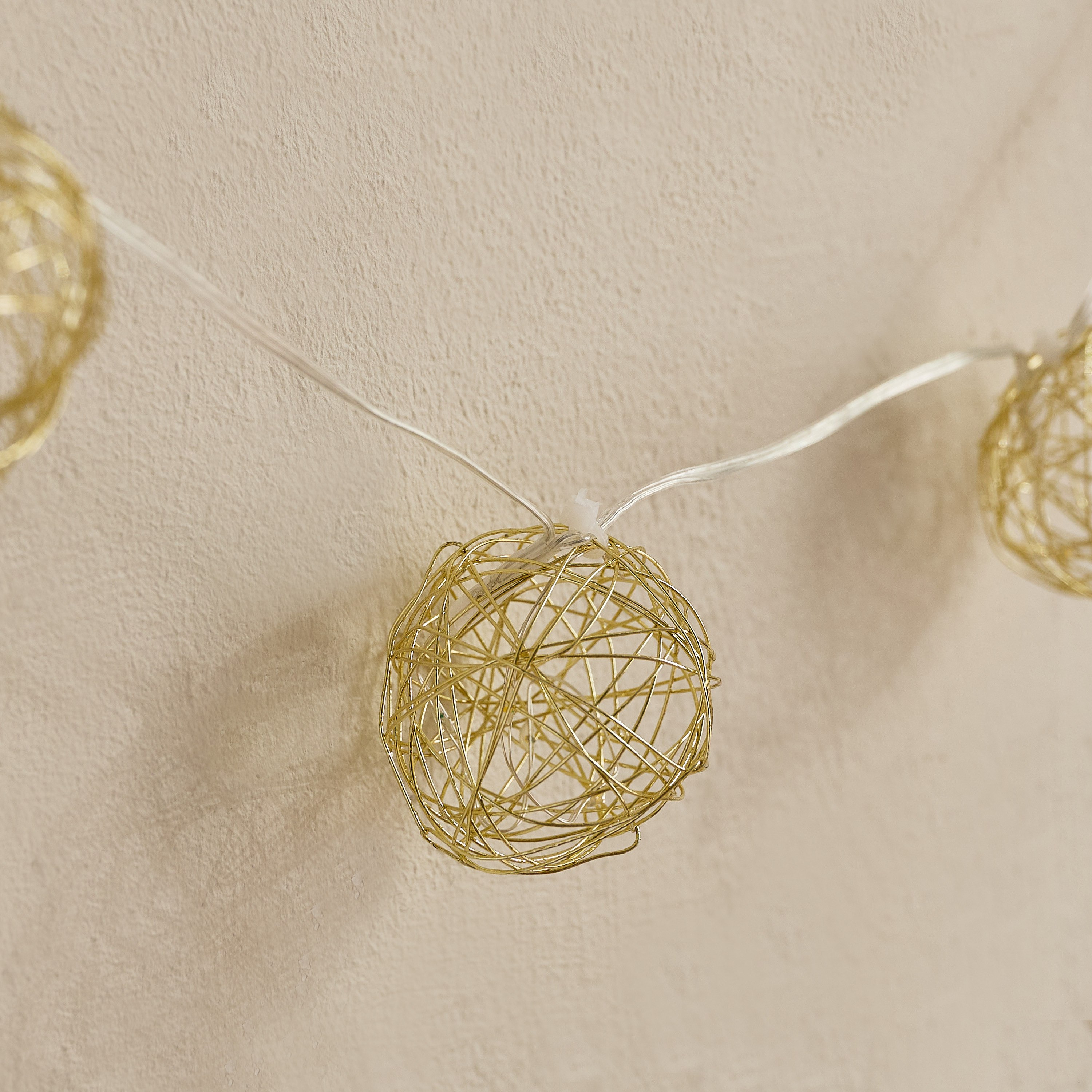 Elio 50 LED Warm White 2AA Metal Ornament String Light - 1.35 M-hbxdiningroom-lighting-decorativesandstringlights-image-3