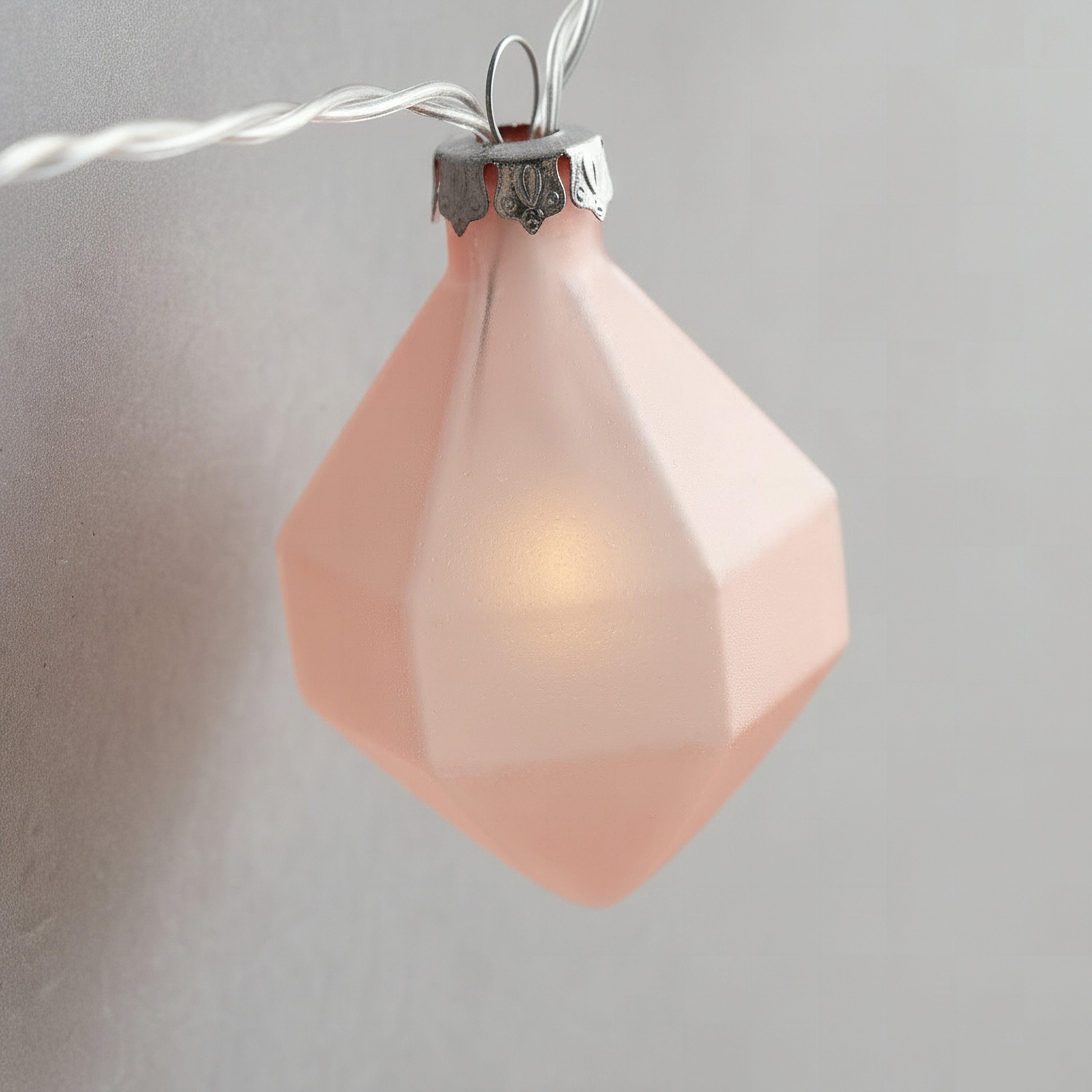 Elio 8 Warm White Glass Diamond Shape LED String Light with Timer - 1 Meter-hbxdiningroom-lighting-decorativesandstringlights-image-3