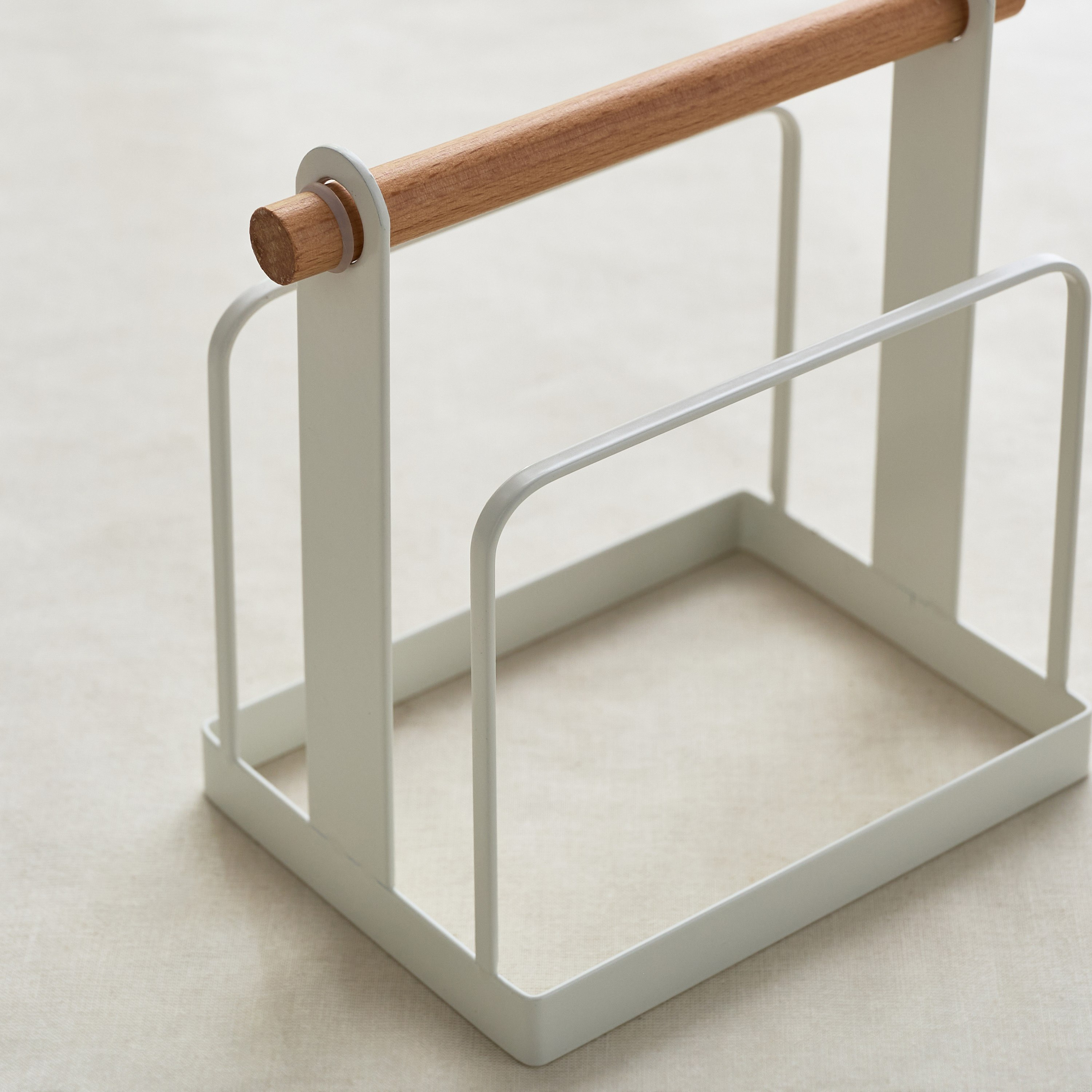Maisan Cutting Board and Lid Holder Organiser-hbxkitchen-kitchenware-choppingboards-image-3