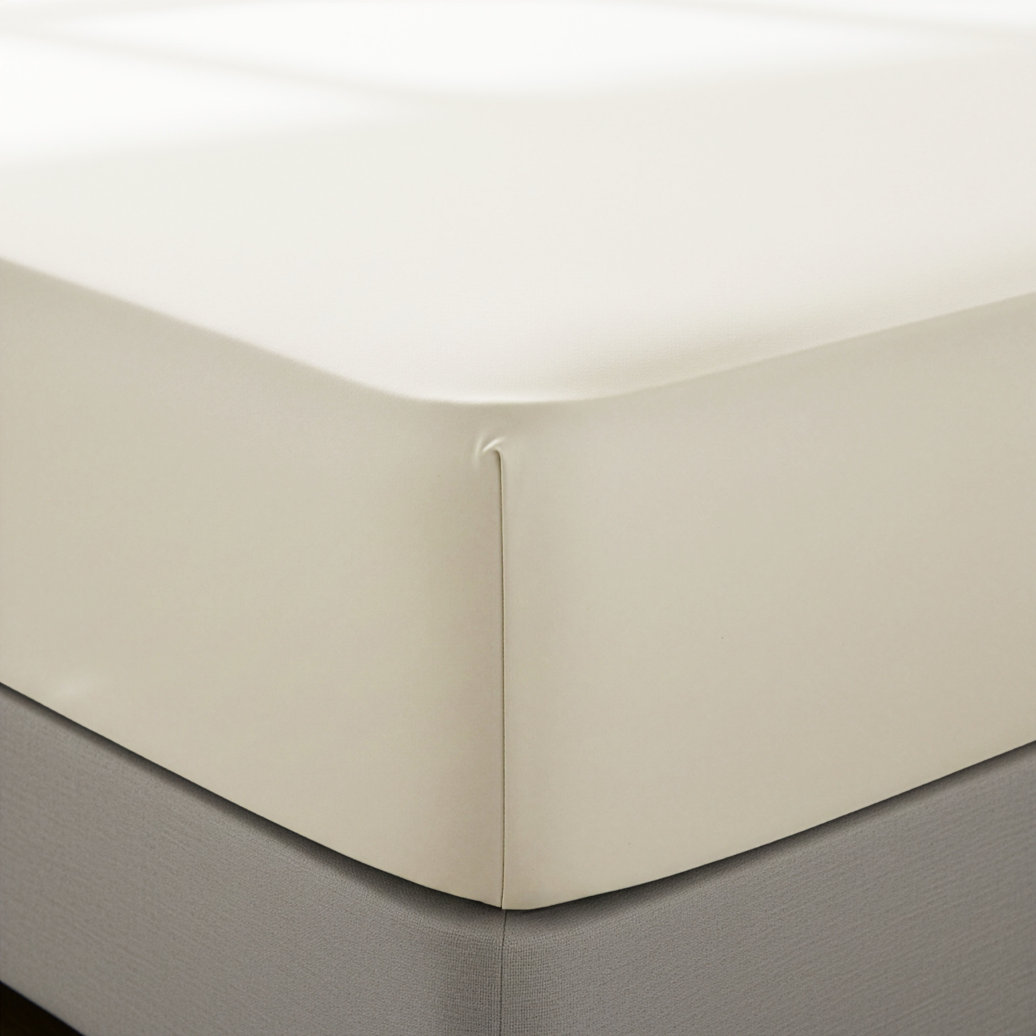 Purely Percale Queen Fitted Sheet - 150x200+40 cm-hbxhomeware-hbxbedroom-image-1