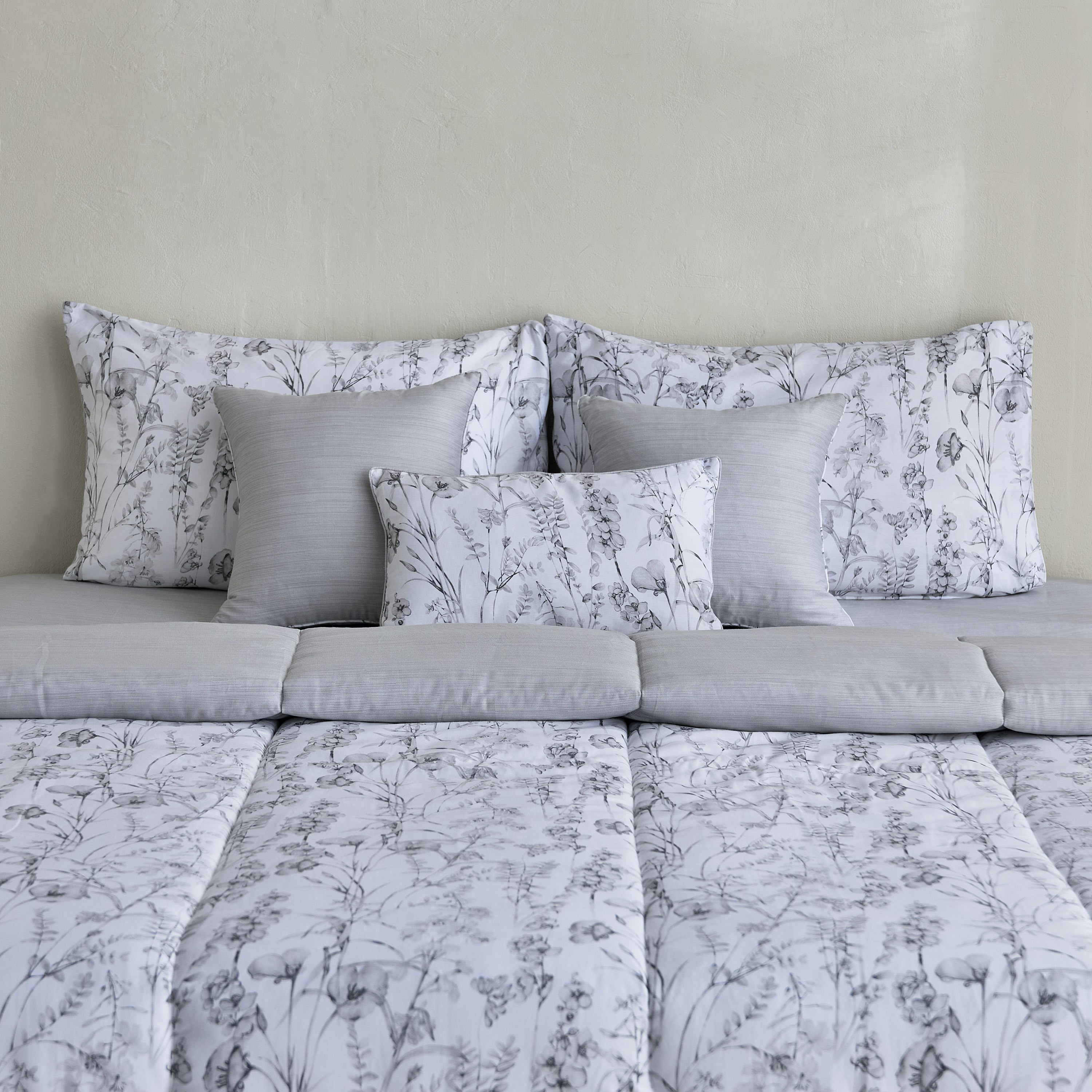 Houston Lilora 7-Piece BIAB Printed Cotton King Comforter Set - 220x240 cm-hbxhomeware-hbxdecorandfurnishings-image-2
