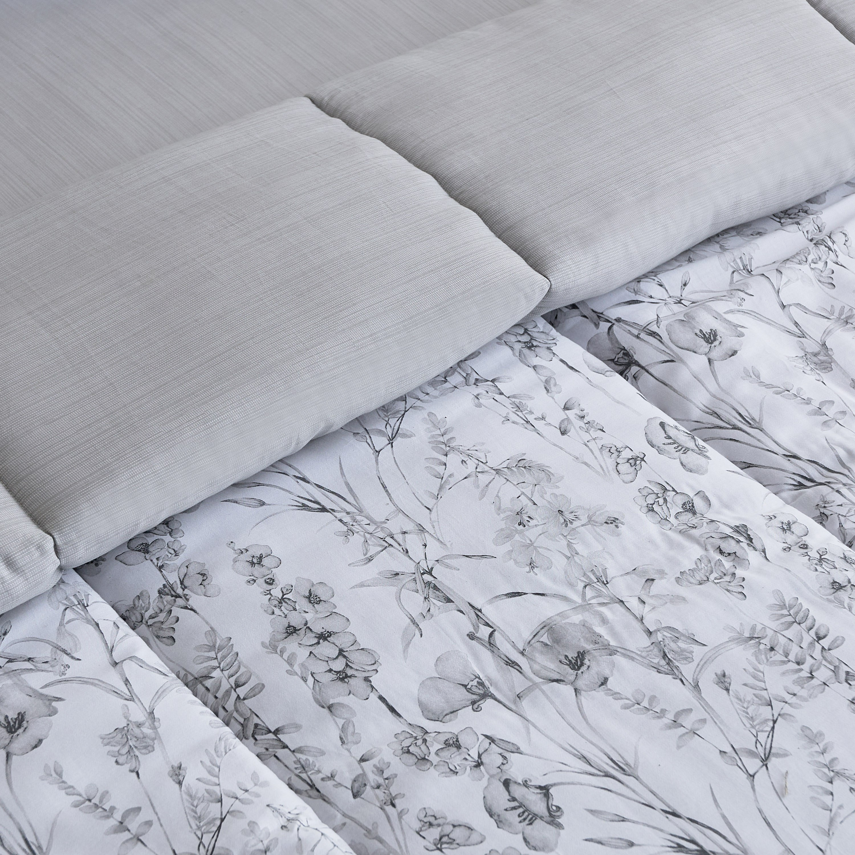 Houston Lilora 9-Piece BIAB Printed Cotton Super King Comforter Set - 240x240 cm-hbxhomeware-hbxdecorandfurnishings-image-3
