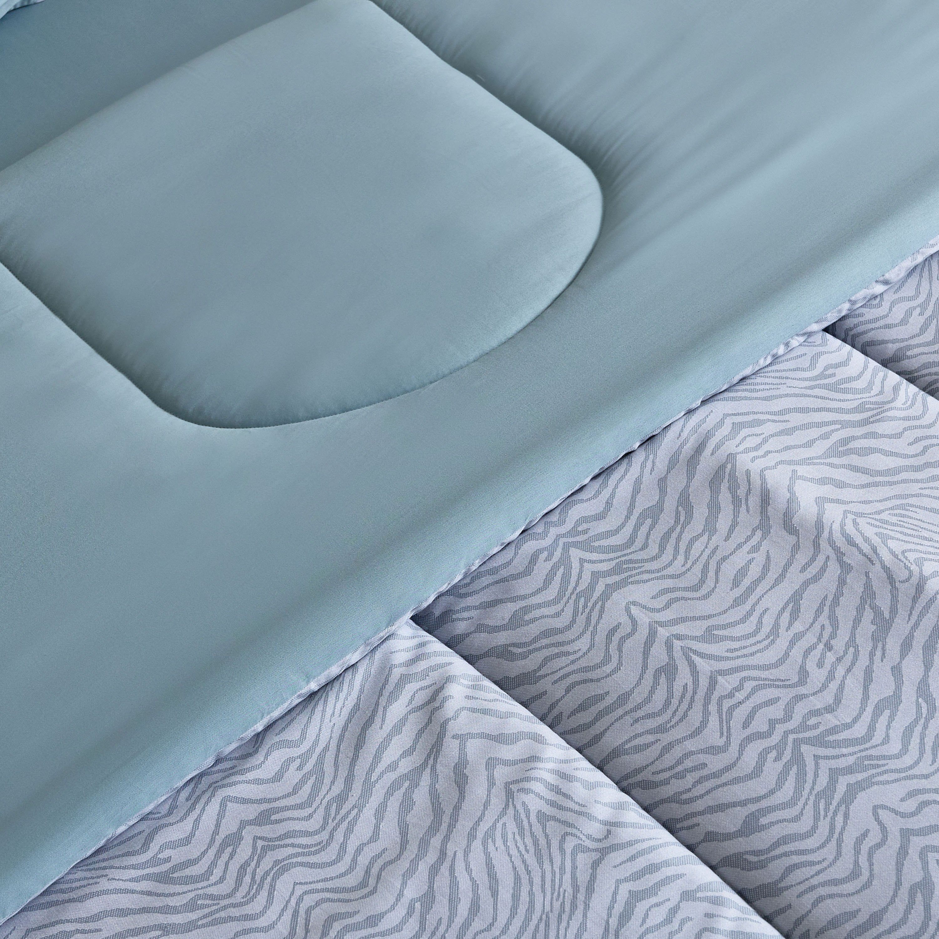 طقم لحاف وشرشف سوبر كينج قطن بطبعات 5 قطع من هيوستن زينفي - 240×240 سم-hbxhomeware-hbxdecorandfurnishings-image-3