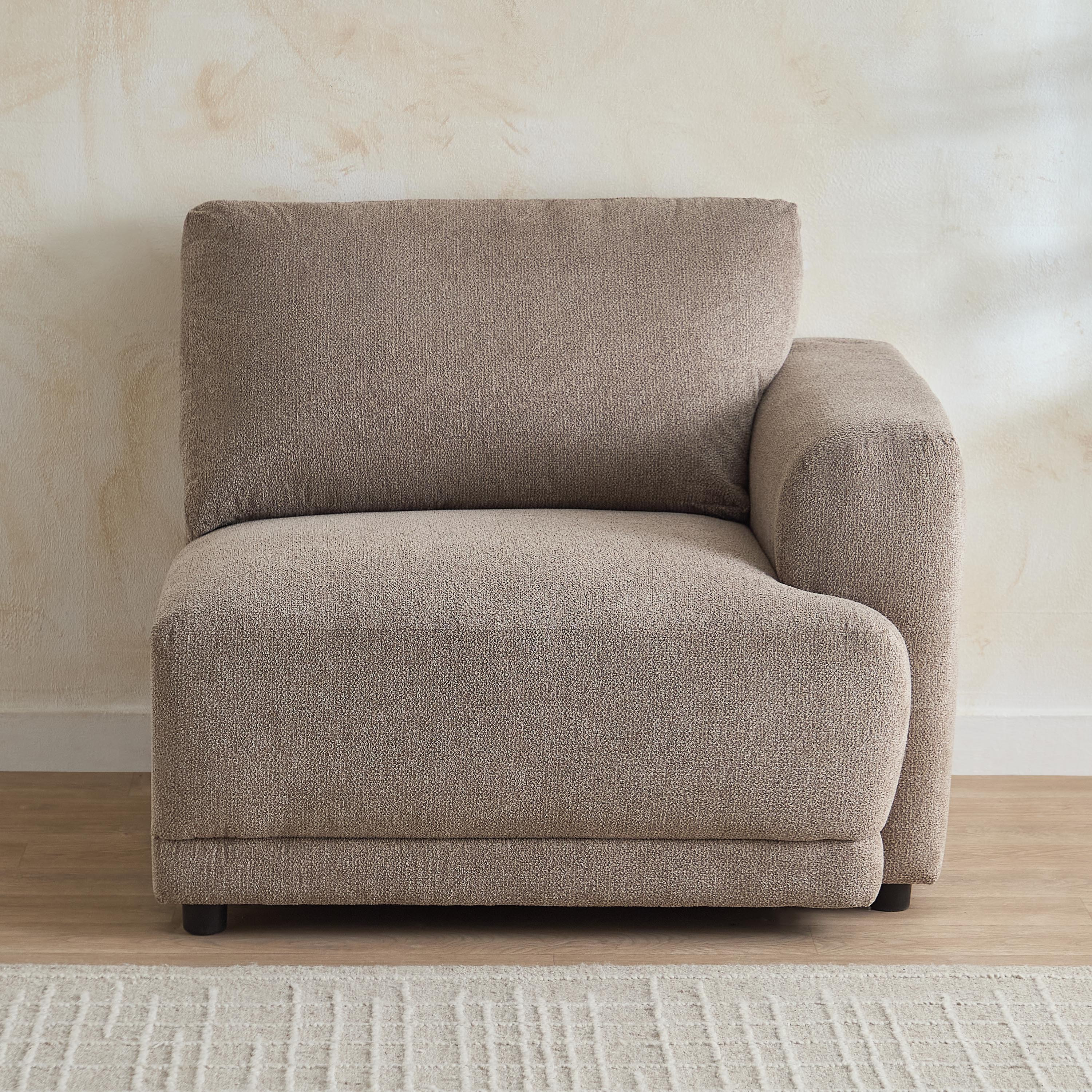 كرسي يمين قماشي بمساند ذراعين من فليكسا-hbxlivingroom-sofasandarmchairs-modularsofas-image-2