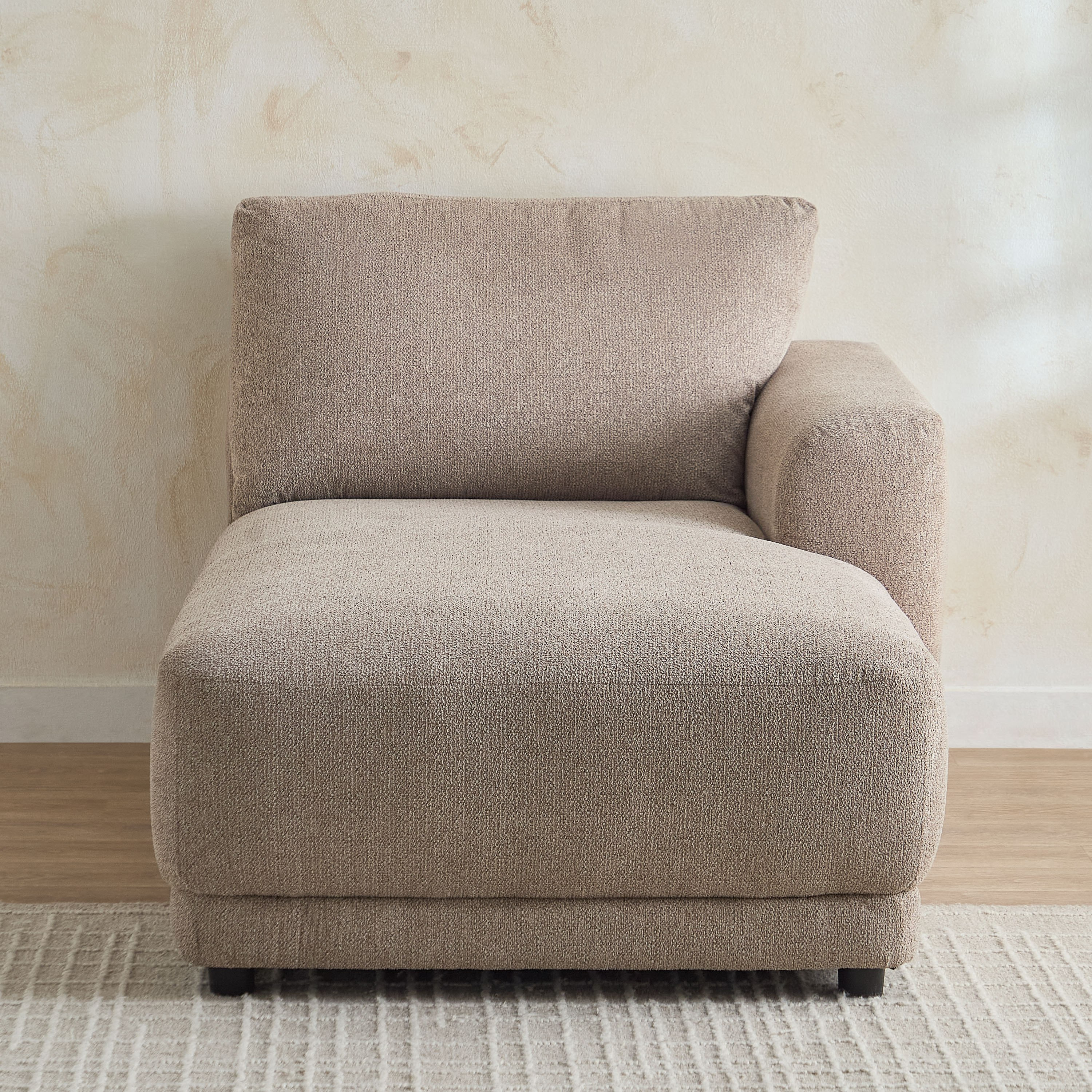 كنبة استرخاء قماش بذراع أيمن من فليكسا-hbxlivingroom-sofasandarmchairs-modularsofas-image-2