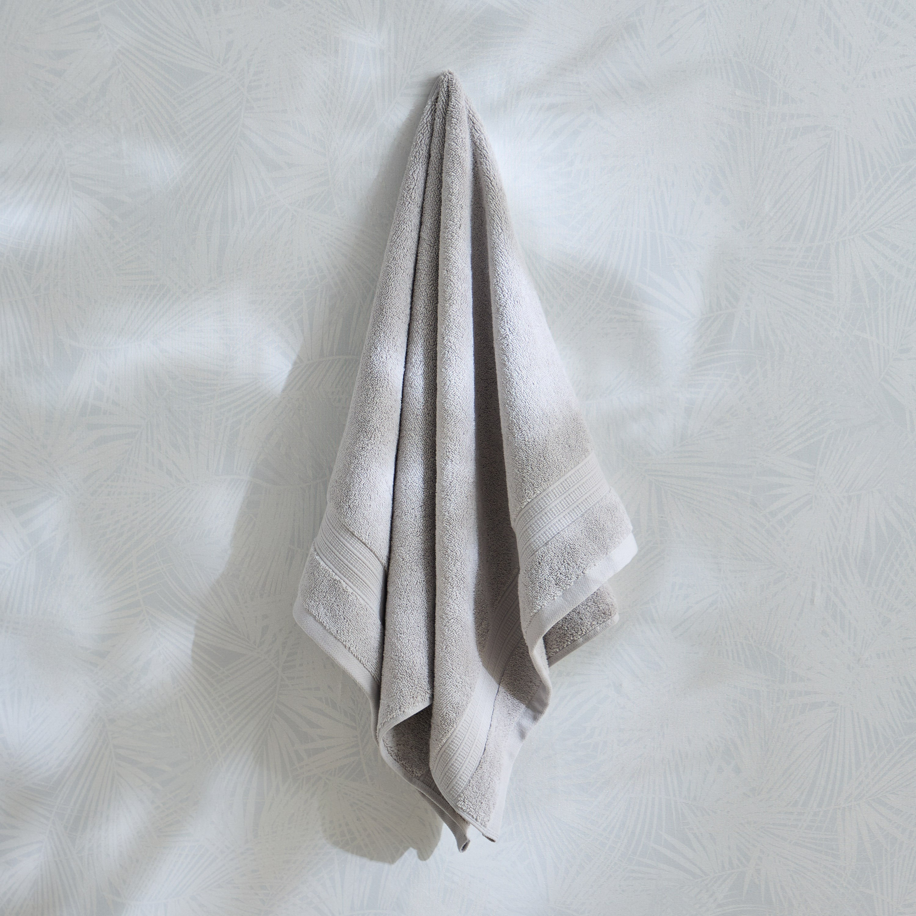 Air Rich Fade Resistant Hand Towel - 50x90 cm-hbxbathroom-bathroomtextiles-image-1