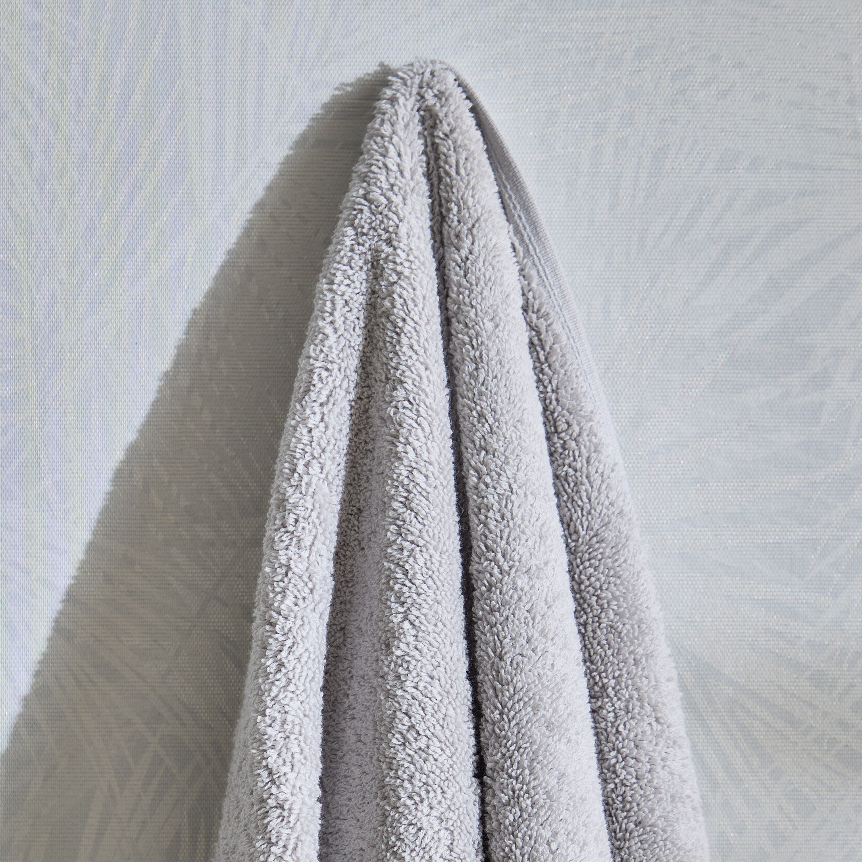 Air Rich Fade Resistant Bath Towel - 70x140 cm-hbxbathroom-bathroomtextiles-image-2