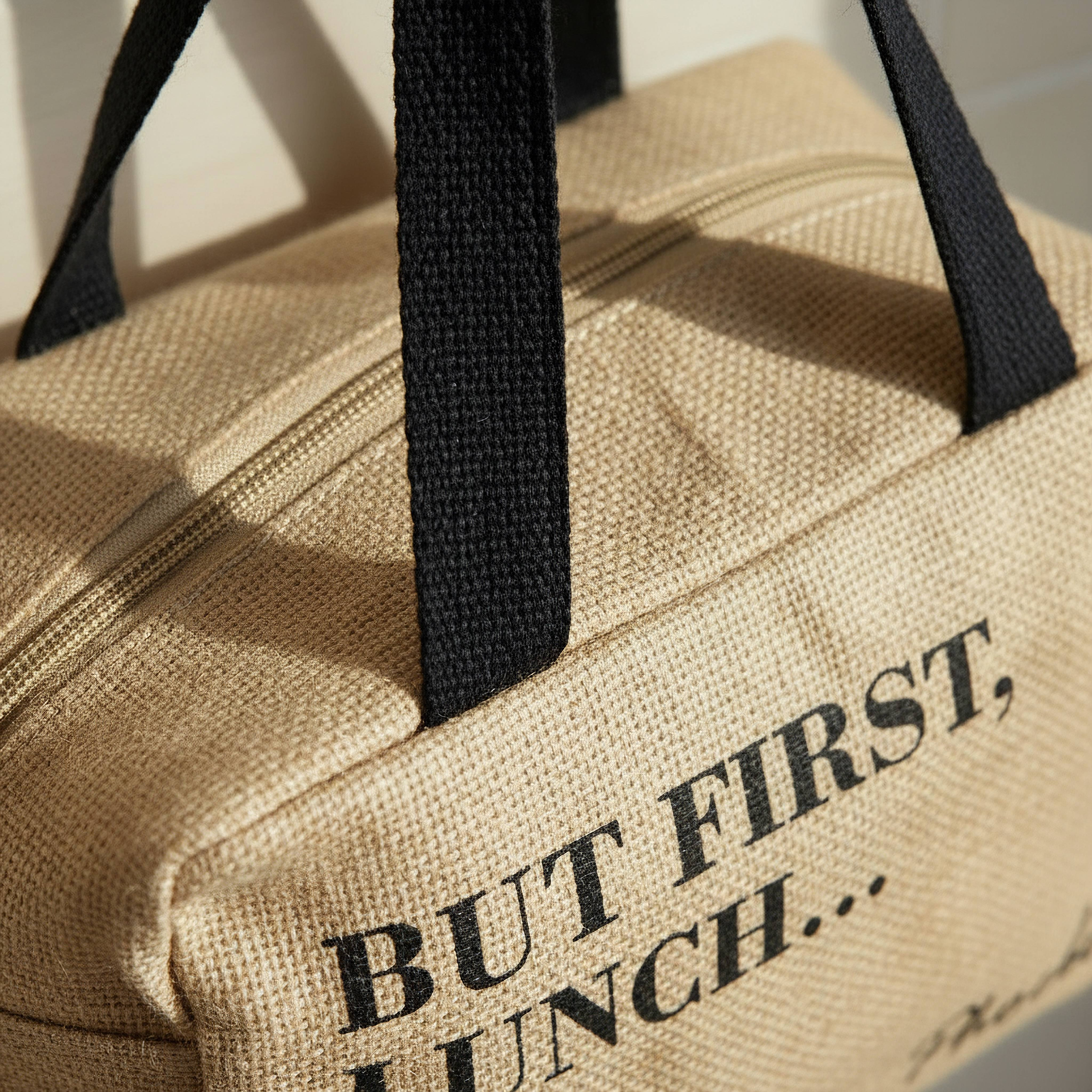 Jute Insulated Lunch Bag - 16x23x13 cm-hbxhomeware-hbxkitchen-image-3