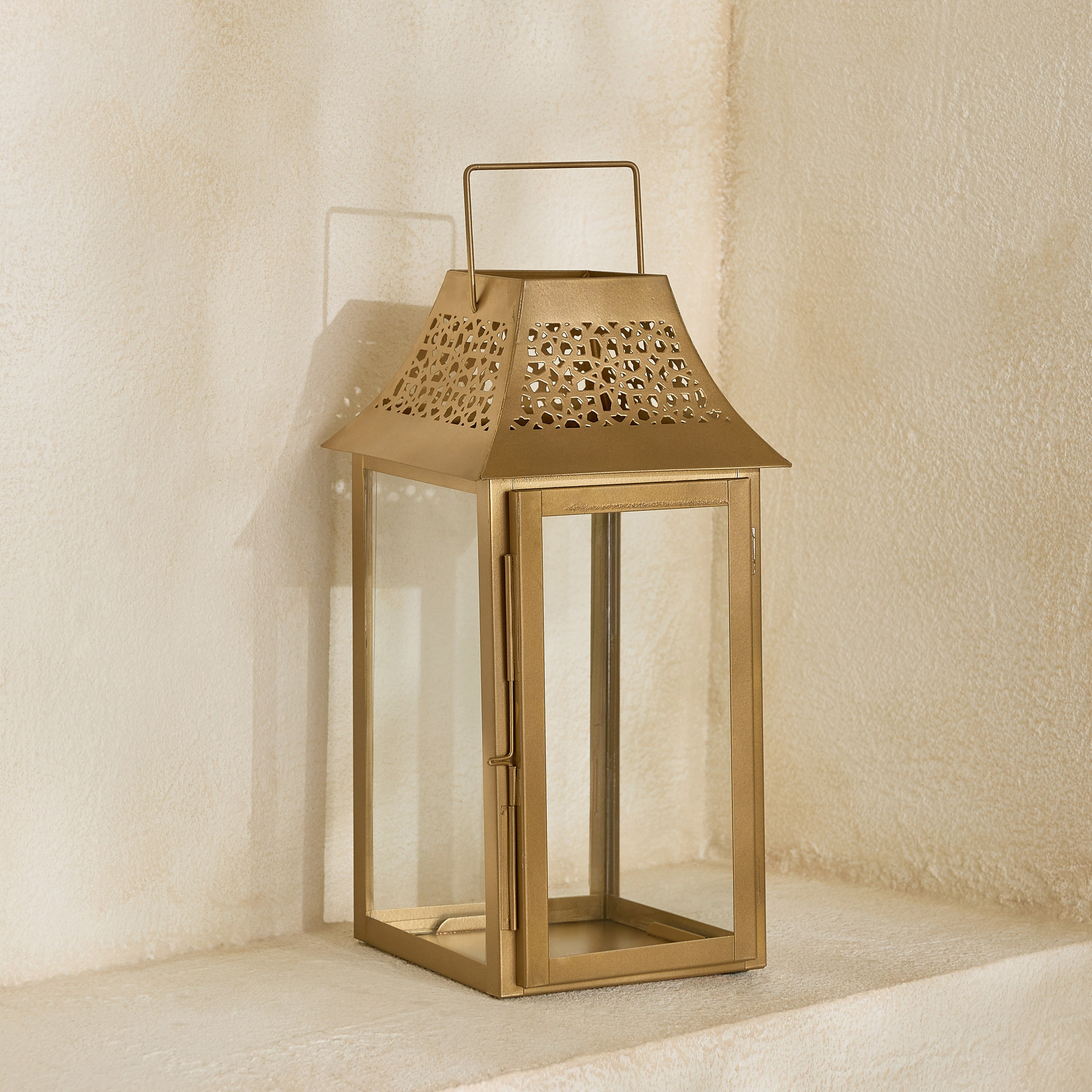 فانوس زجاج بإطار معدني ميراج من إسابا سكاي لاين - 15x15x35 سم-hbxdecorandfurnishings-homeaccessories-lanterns-image-2