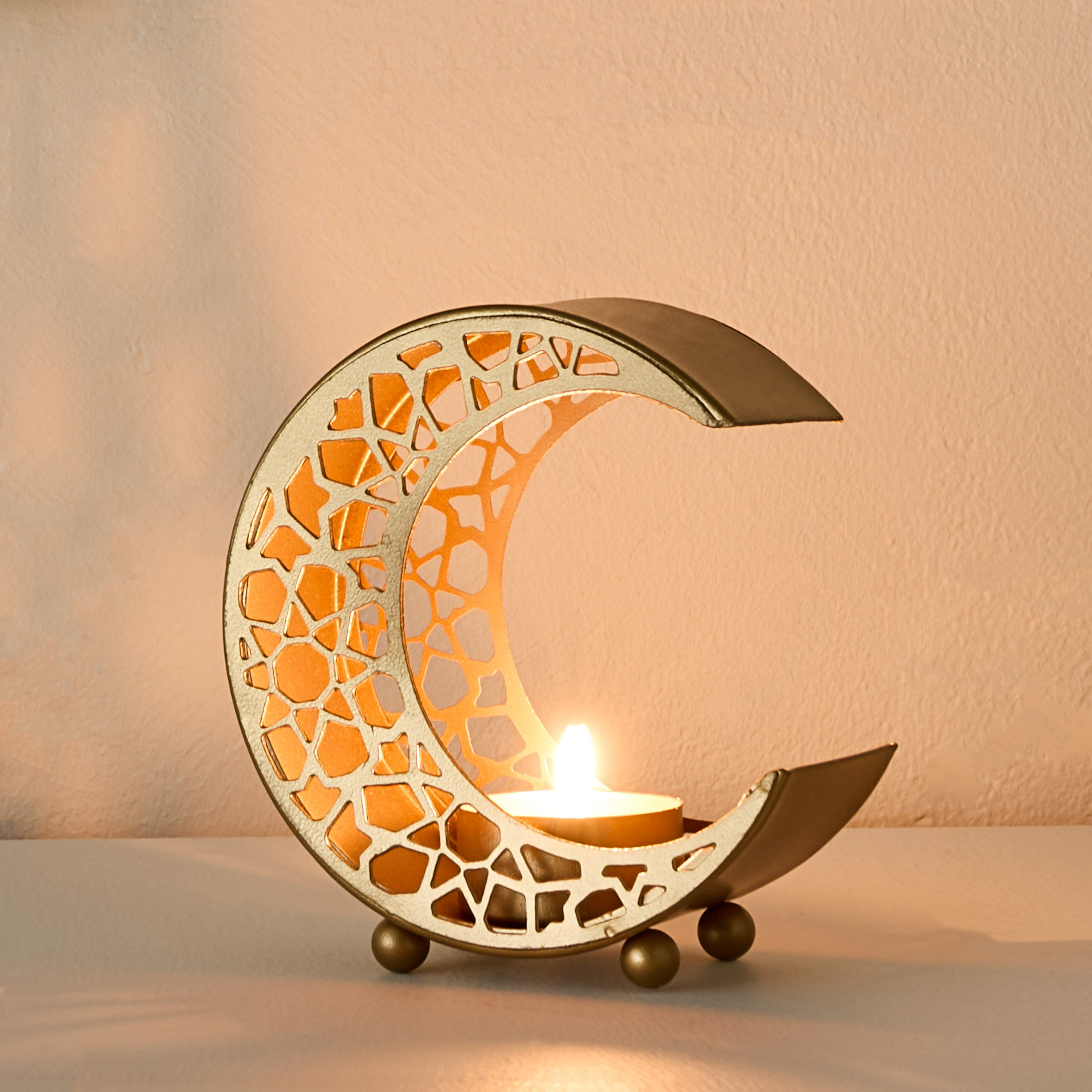 حامل شموع معدن بتصميم هلال مفرغ من أربيسك زينة - 12x5x12 سم-hbxlivingroom-decorandaccessories-candleholders-image-1