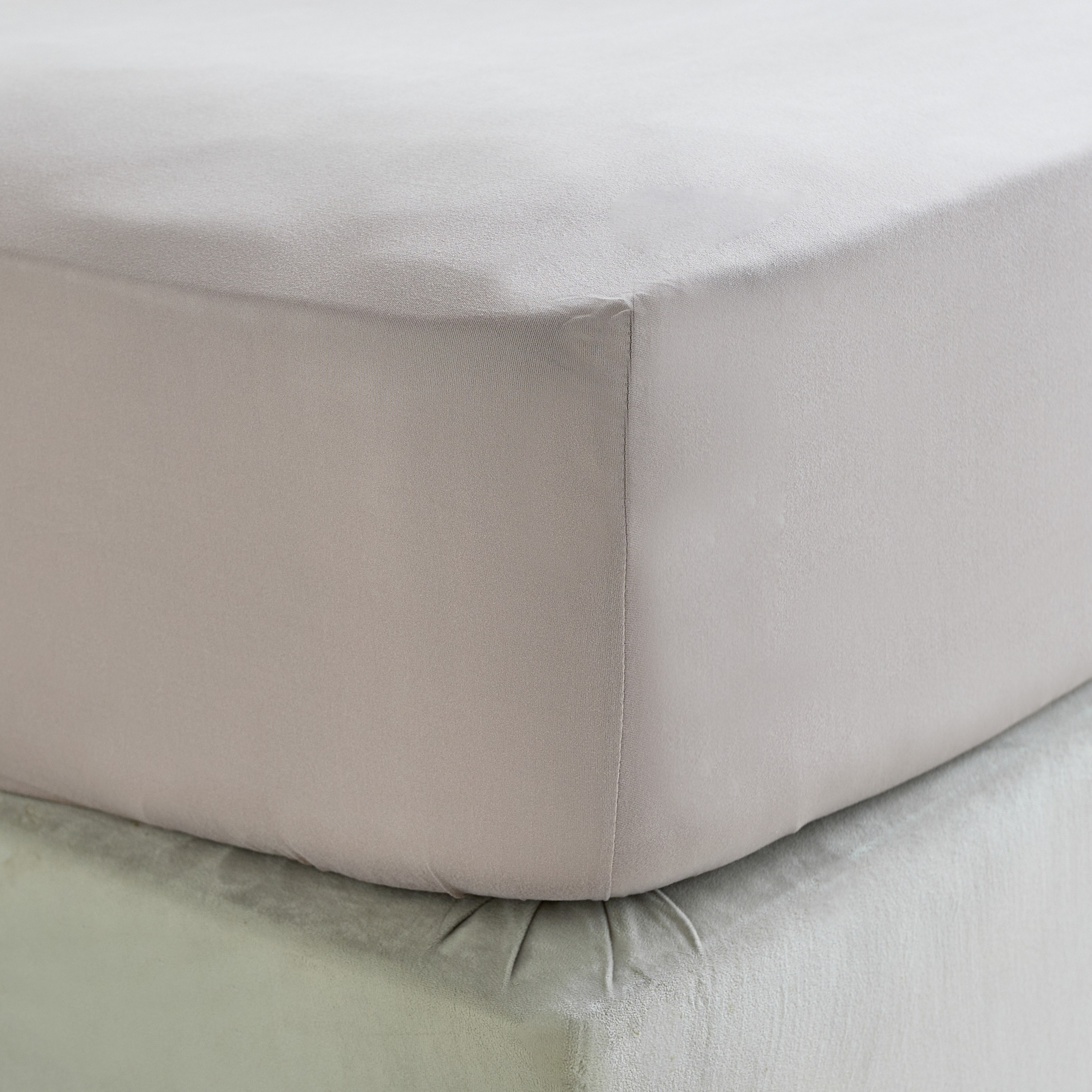 Ferum Microfiber King Fitted Sheet - 180x200+36 cm-hbxhomeware-hbxbedroom-image-4