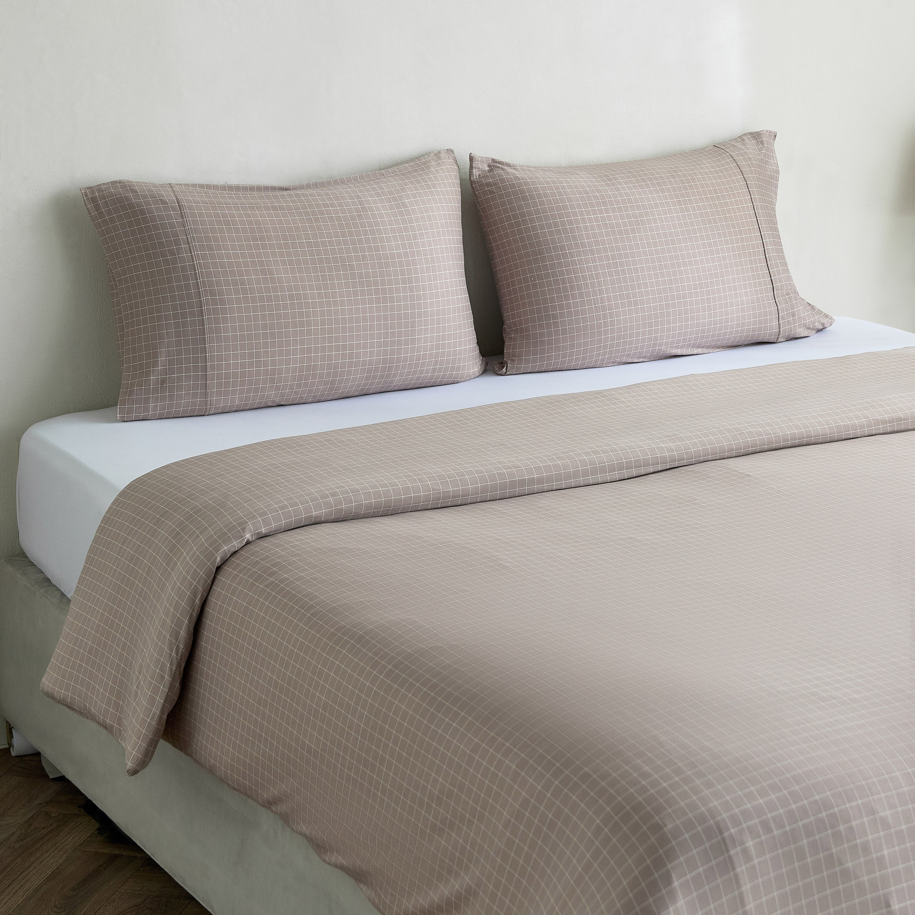 Ferum 3-Piece Microfiber Queen King Duvet Cover Set - 220x220 cm-hbxhomeware-hbxdecorandfurnishings-image-1