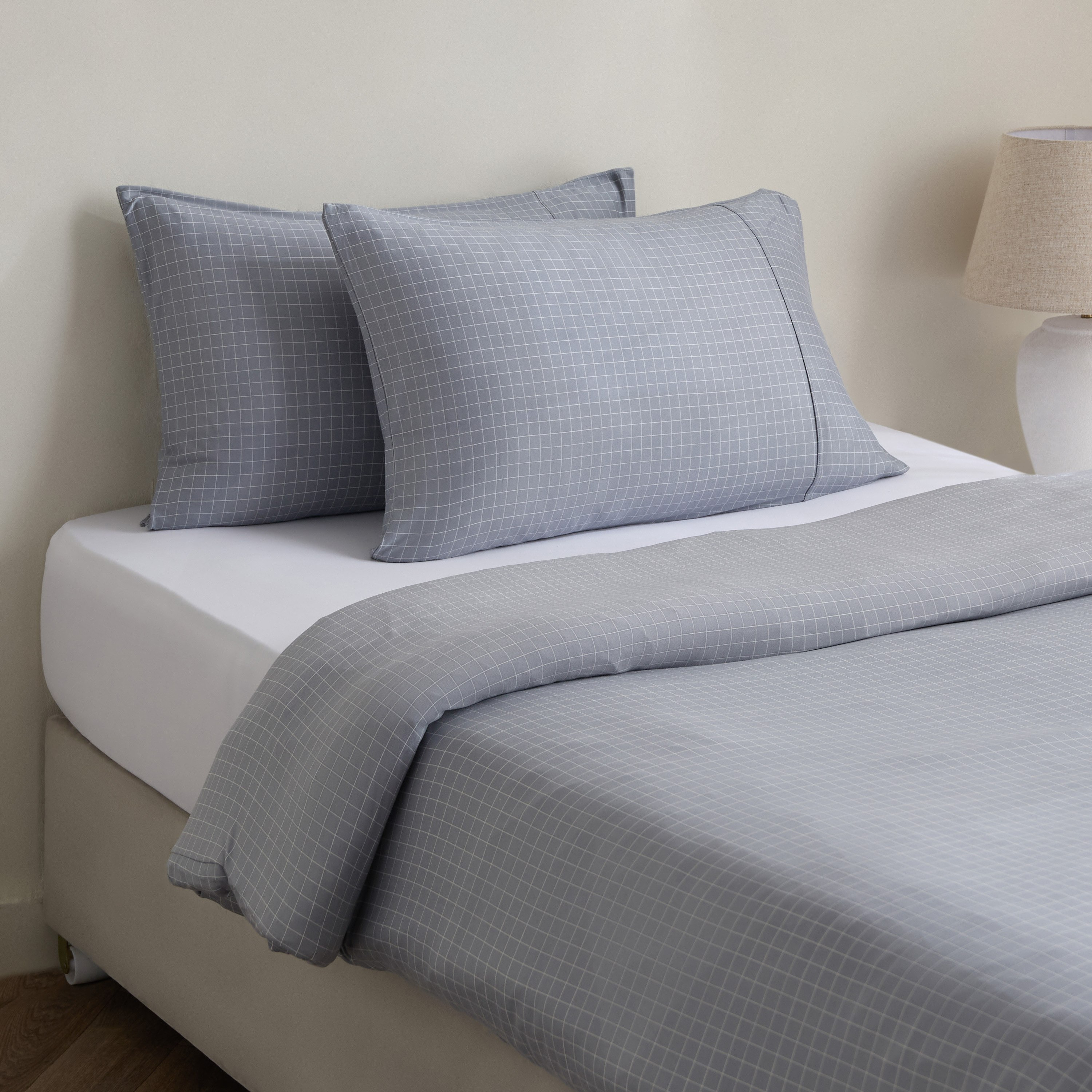 Ferum 3-Piece Microfiber Stripe Twin Duvet Quilt Cover Set - 150x220 cm-hbxhomeware-hbxdecorandfurnishings-image-1