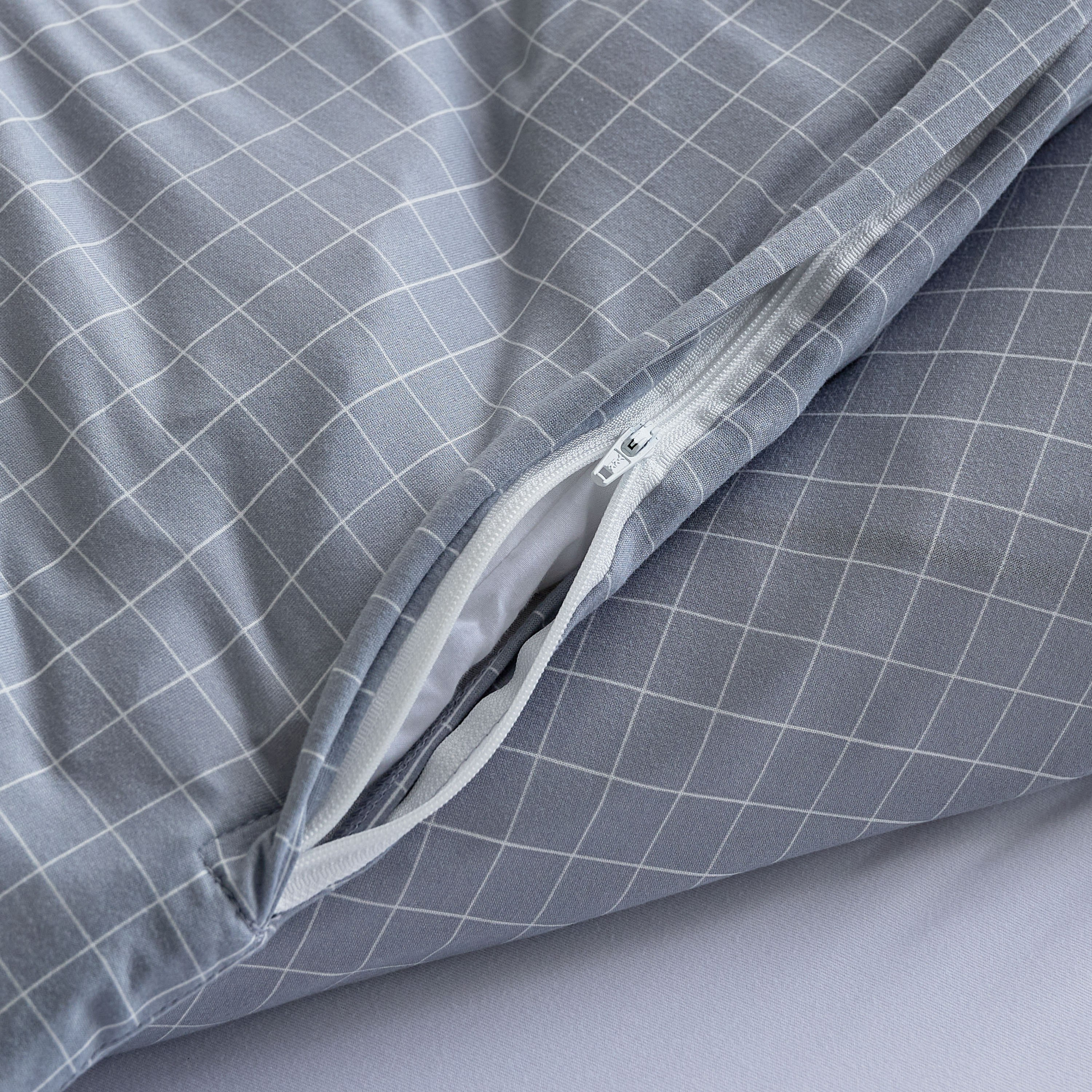 Ferum 3-Piece Microfiber Queen King Duvet Cover Set - 220x220 cm-hbxhomeware-hbxdecorandfurnishings-image-7