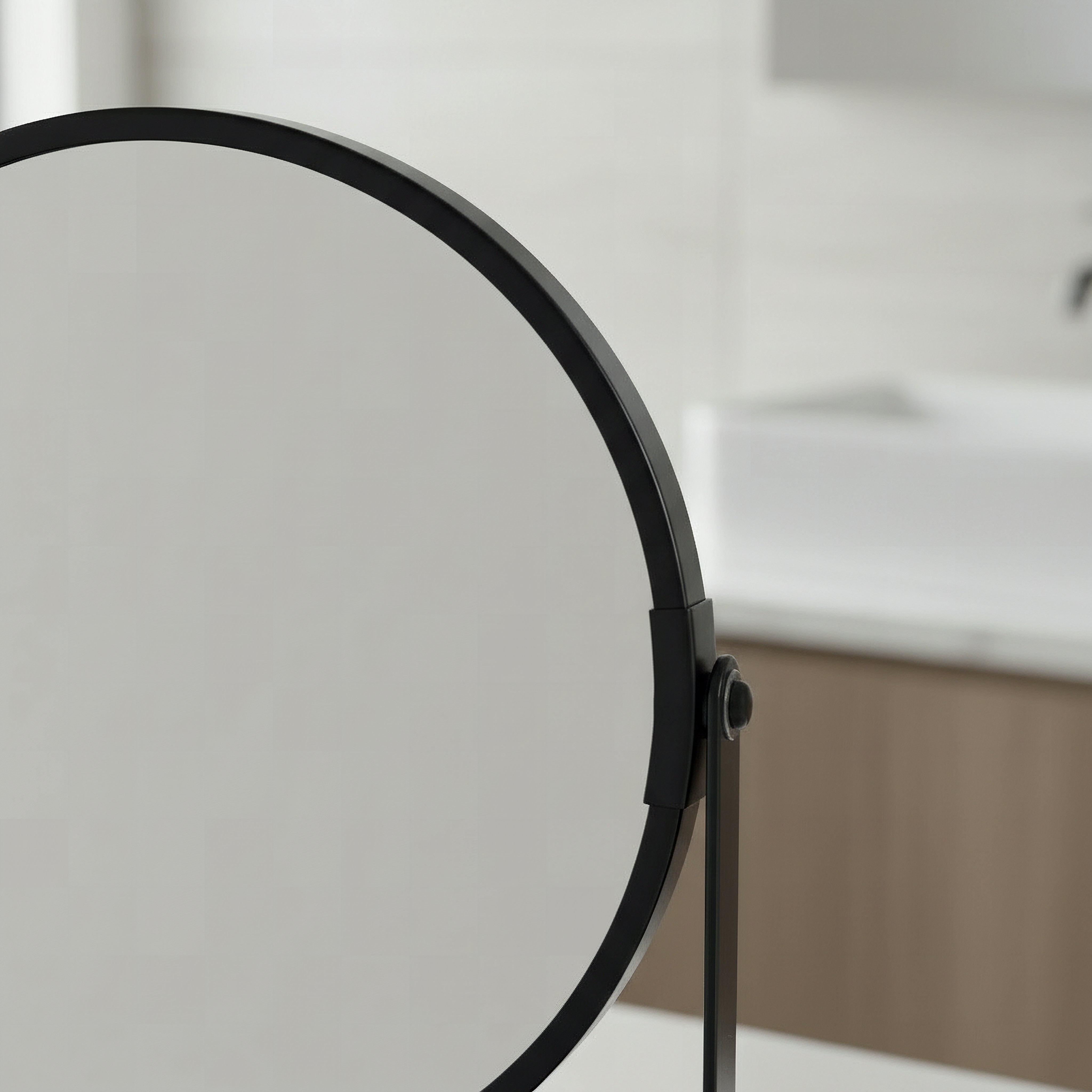 Luxe Resin Table Mirror - 28x12x25.5 cm-hbxdecorandfurnishings-bathroomaccessories-bathroomsets-image-2