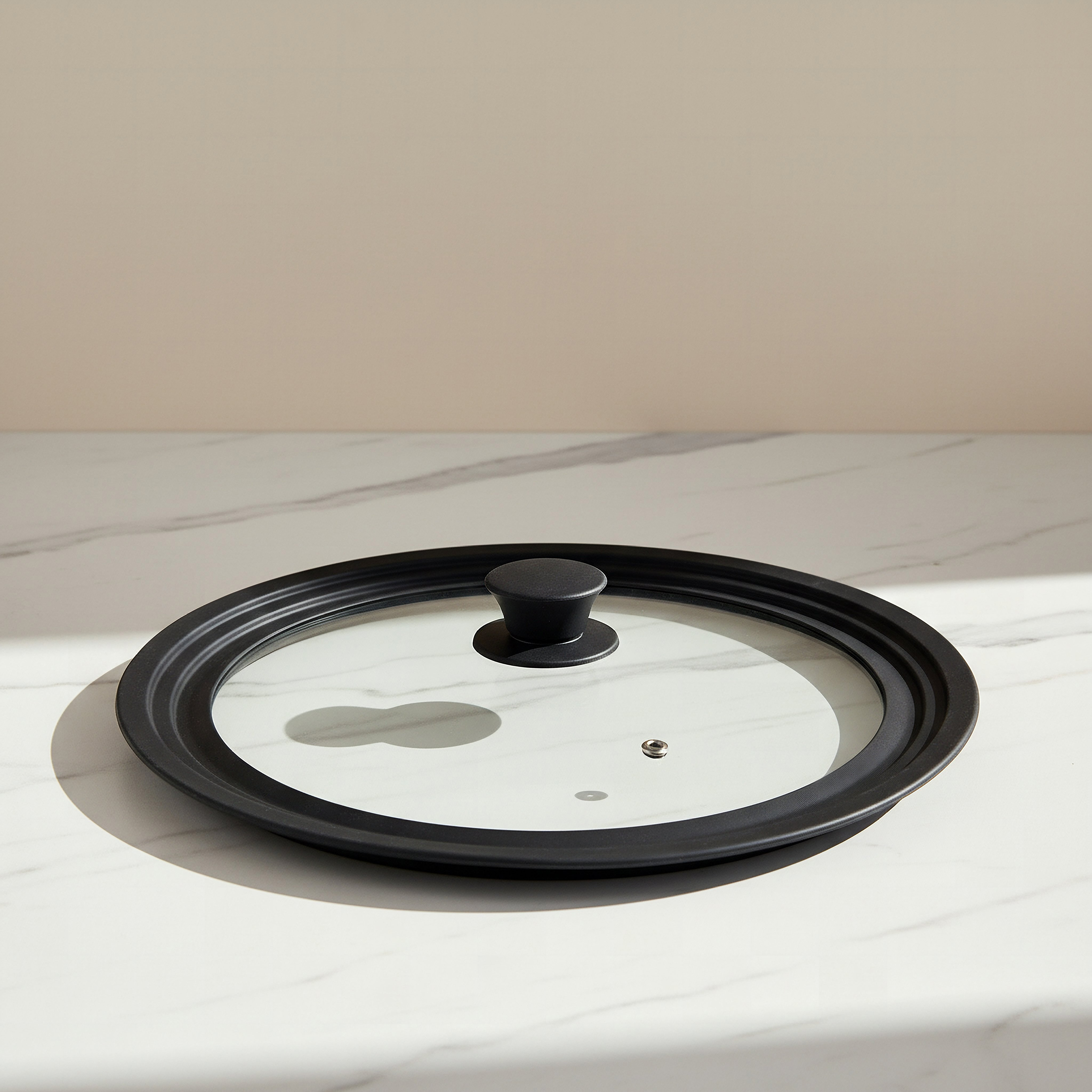 Vega Universal Lid - 28 to 32 cm-hbxkitchen-kitchenware-kitchenaccessories-image-1
