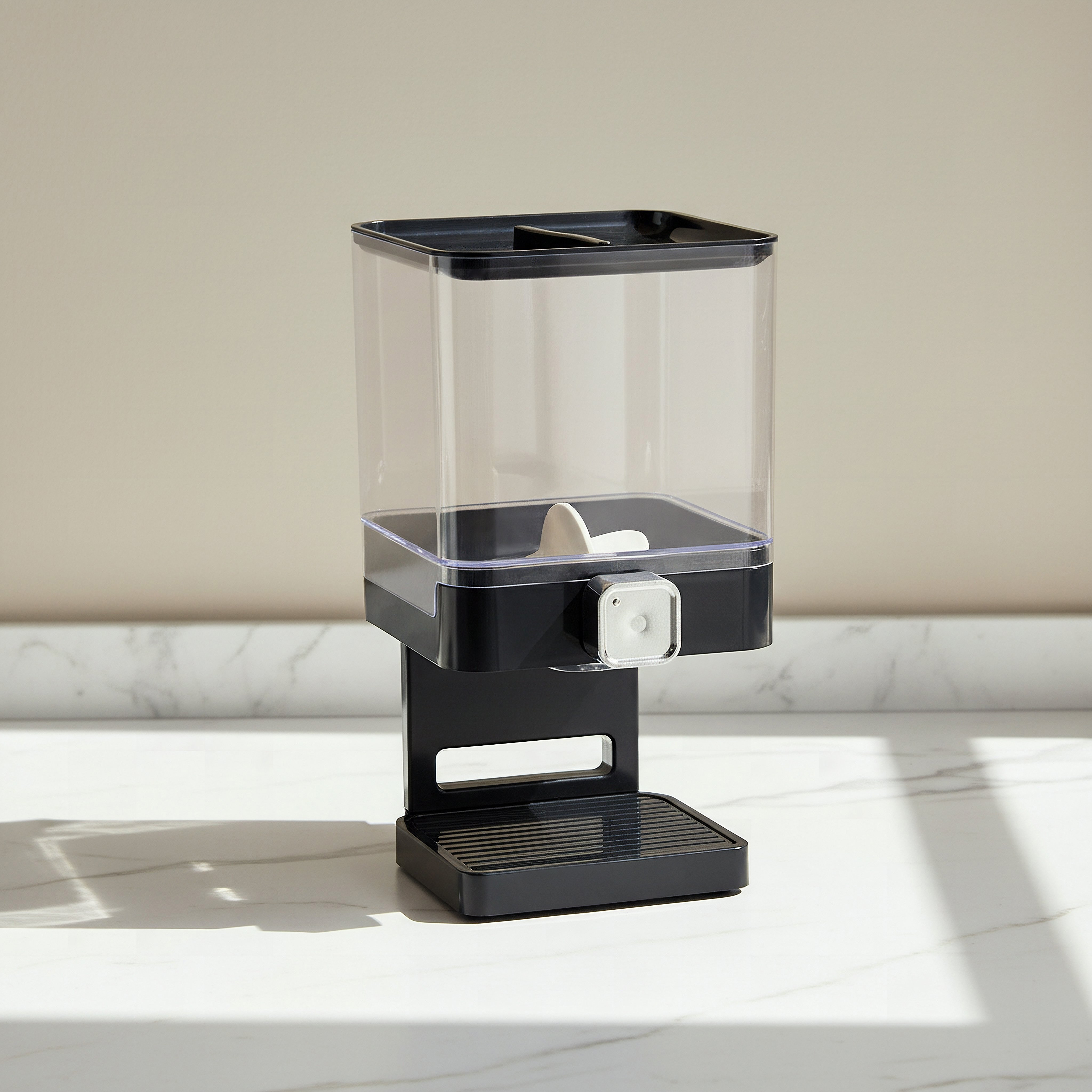 Vega Single Cereal Dispenser - 3.7 L-hbxhomeware-hbxkitchen-image-1