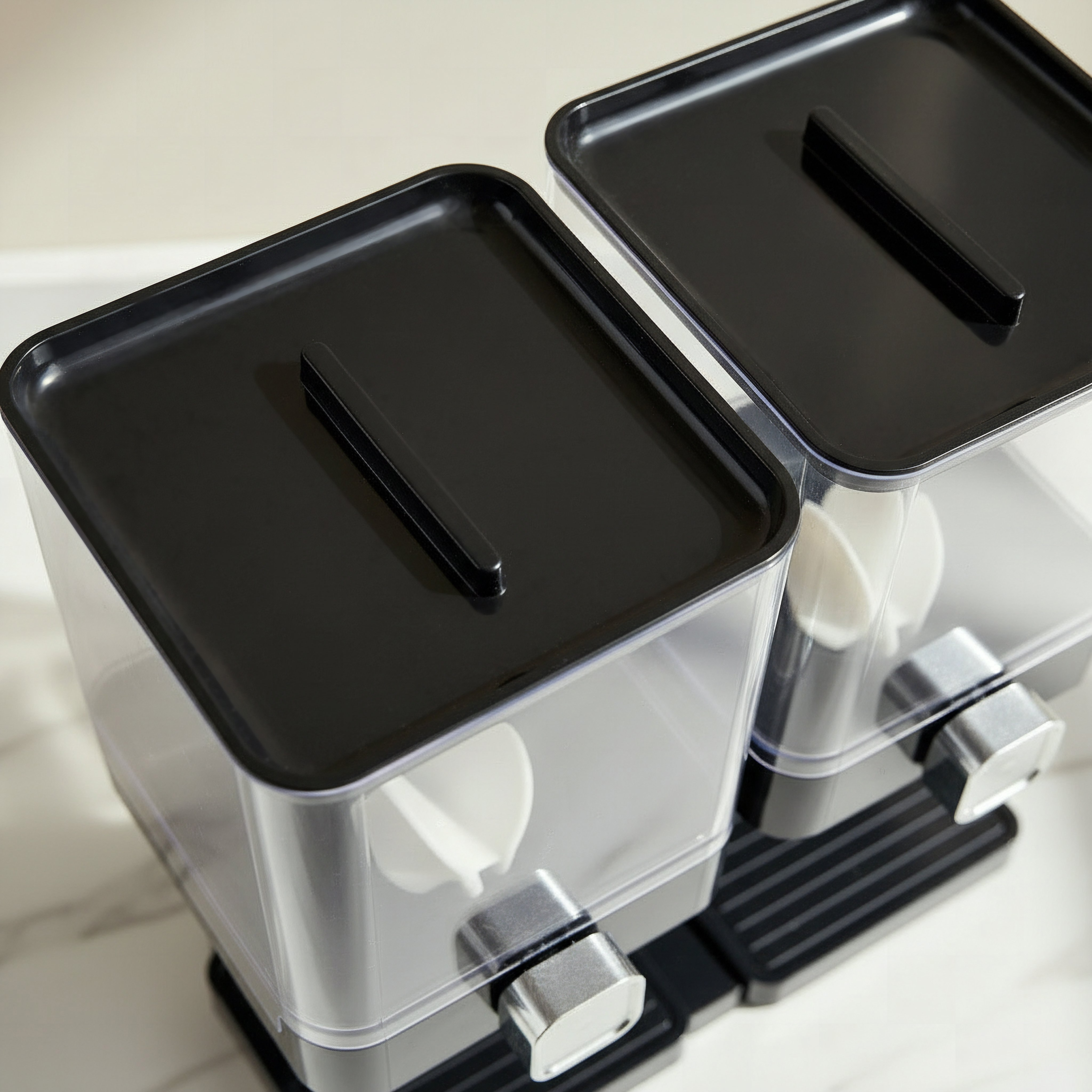 Vega Cereal Dual Dispenser - 3.7 L-hbxhomeware-hbxkitchen-image-2