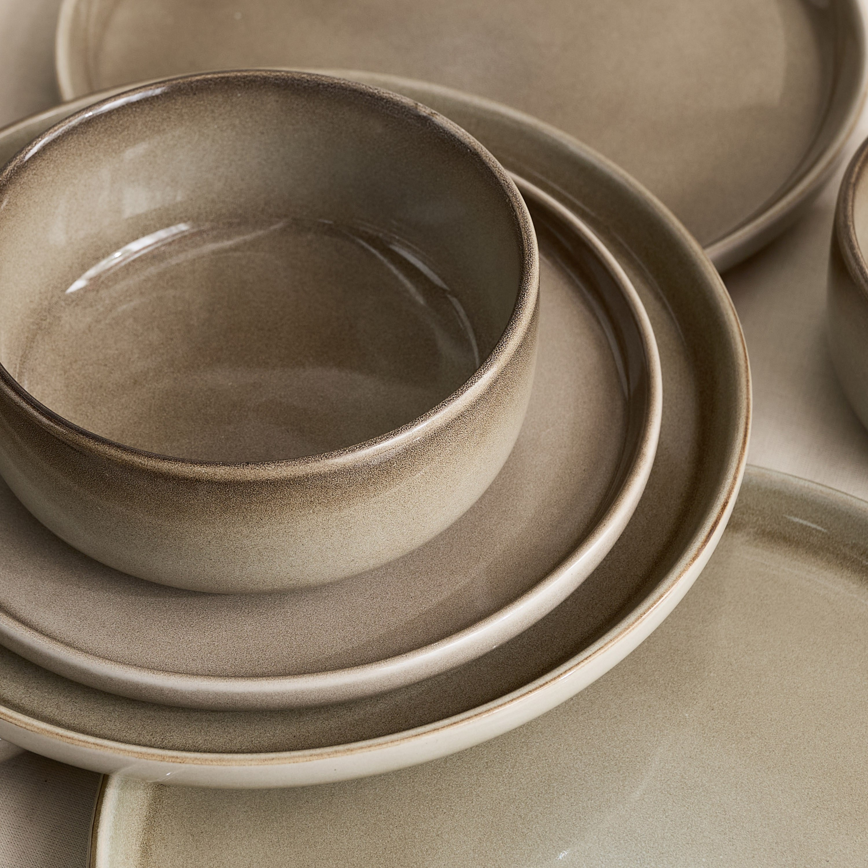 Elegenza 18-Piece Stoneware Reactive Dinner Set - Serves 6-hbxdiningroom-tabletop-dinnersets-image-3