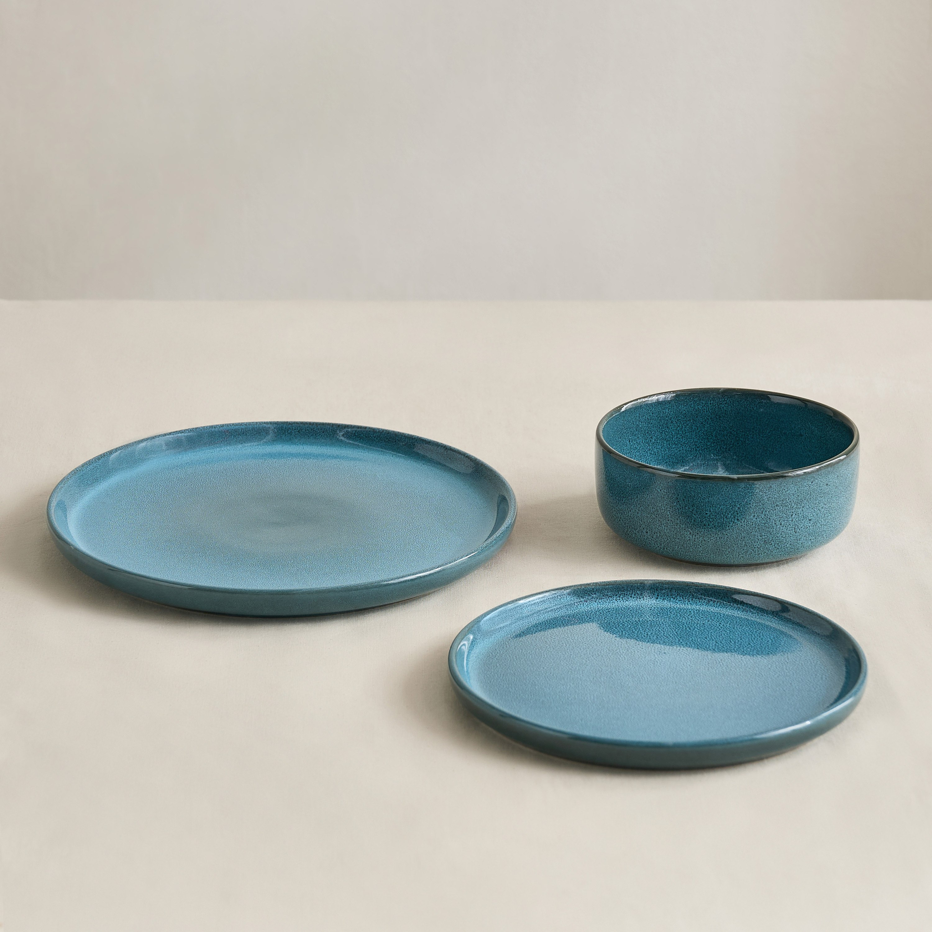 طقم عشاء خزف حجري إيلا رياكتيف 18 قطعة من إليجانزا - لـ6 أفراد-hbxdiningroom-tabletop-dinnersets-image-2
