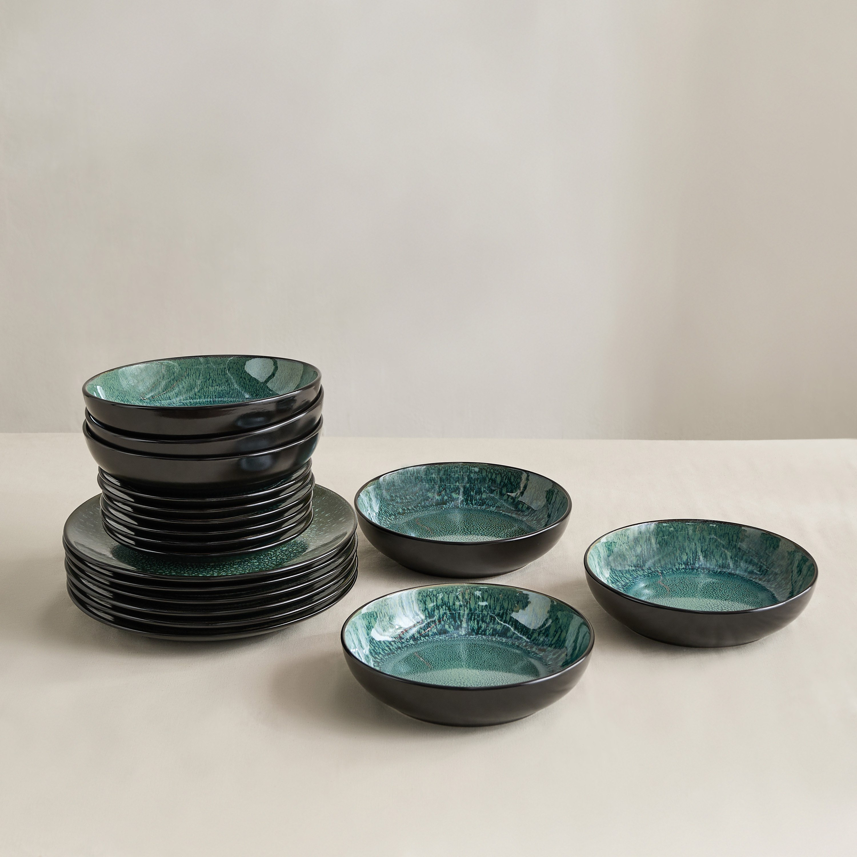 طقم عشاء خزف حجري 18 قطعة رياكتيف من إليجانزا - لـ6 أفراد-hbxdiningroom-tabletop-dinnersets-image-4