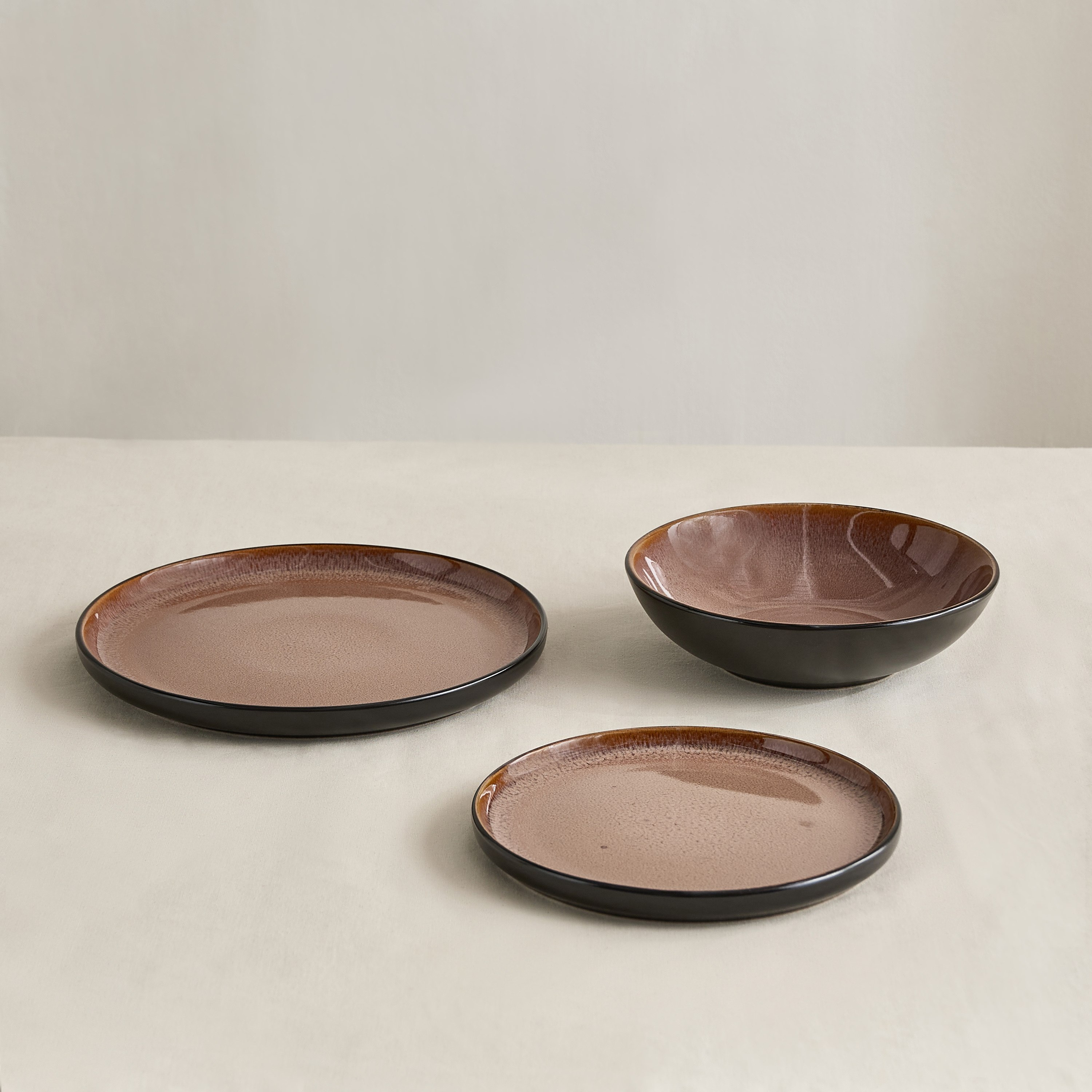 Elegenza 18-Piece Stoneware Reactive Dinner Set - Serves 6-hbxdiningroom-tabletop-dinnersets-image-2