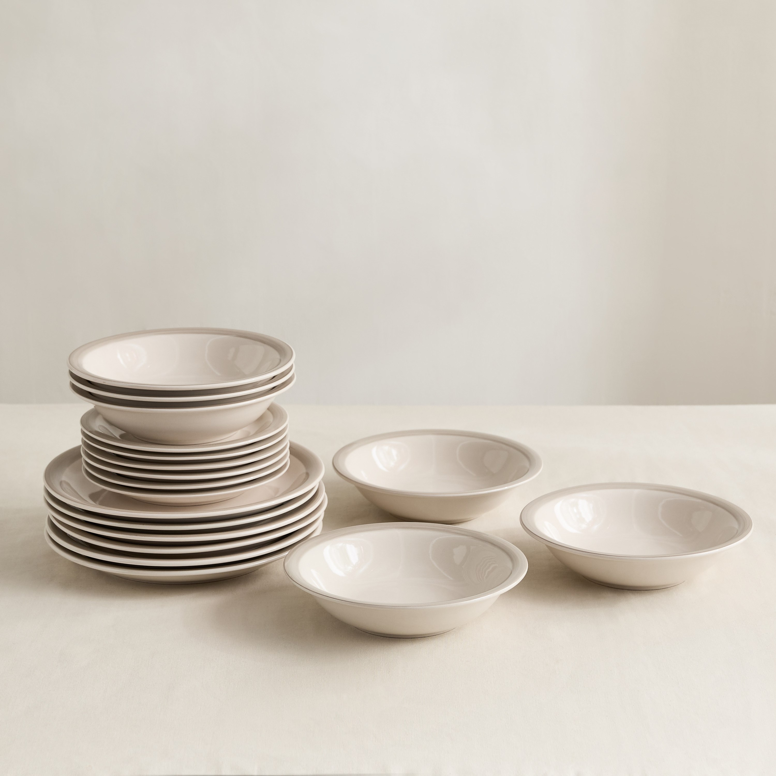 Elegenza 18-Piece Stoneware with Rim Dinner Set - Serves 6-hbxdiningroom-tabletop-dinnersets-image-4