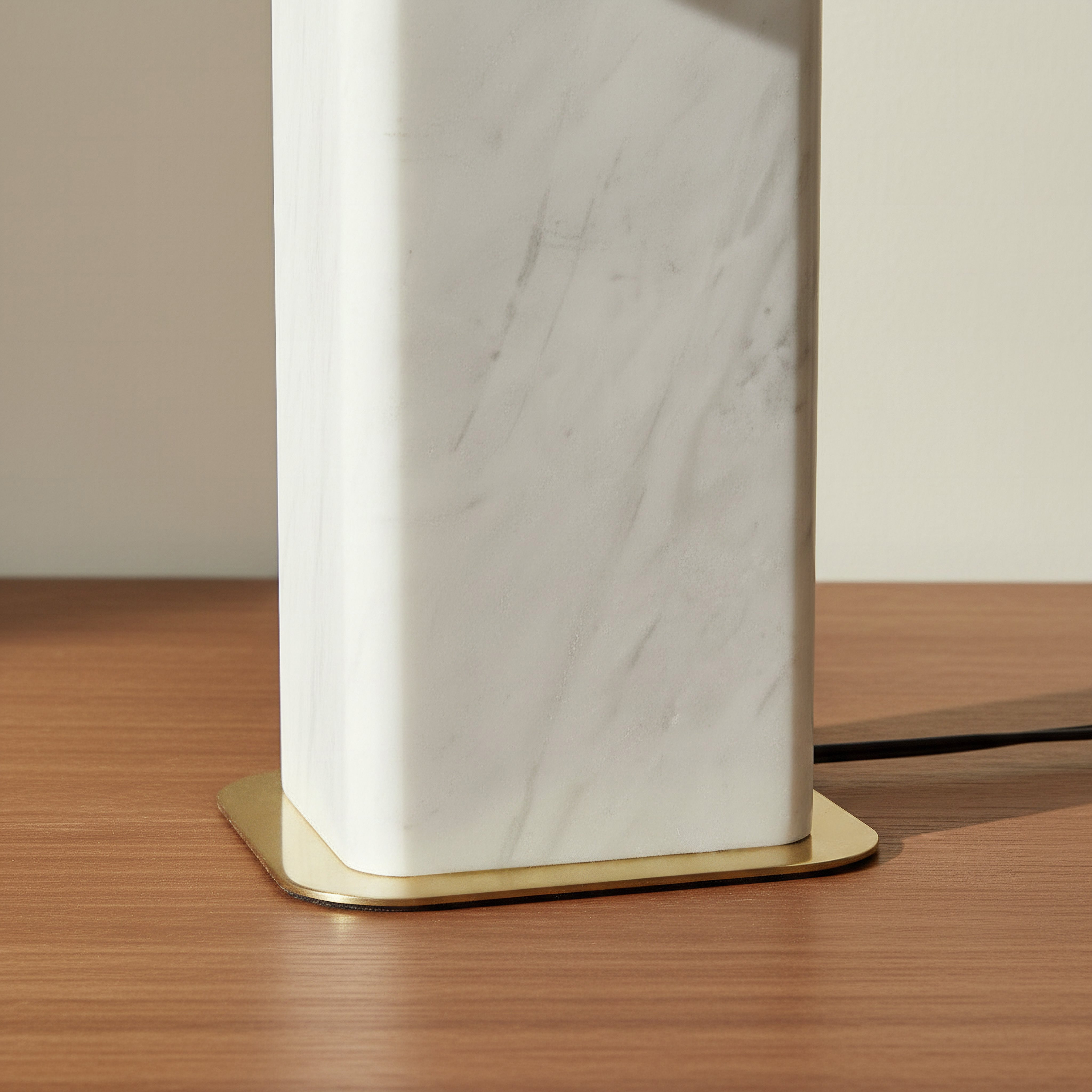 Pearson Marble and Metal Table Lamp - 33x60 cm-hbxbedroom-lighting-tablelamps-image-4