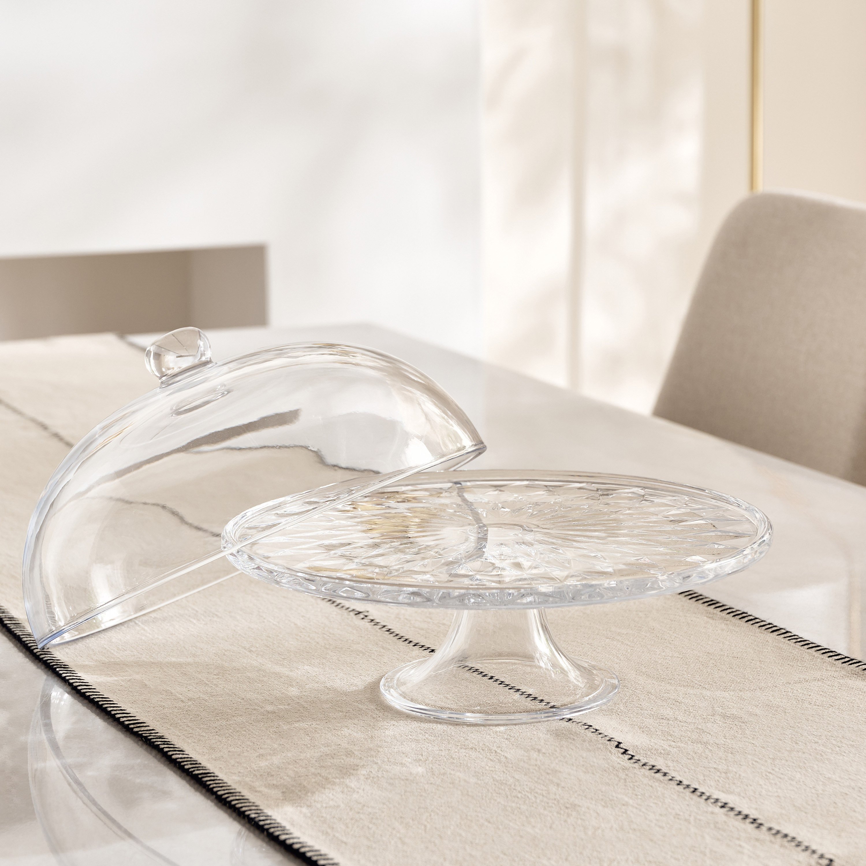 قبة كيك زجاج من جويل - 30x23.2  سم-hbxdecorandfurnishings-tabletop-serveware-image-3