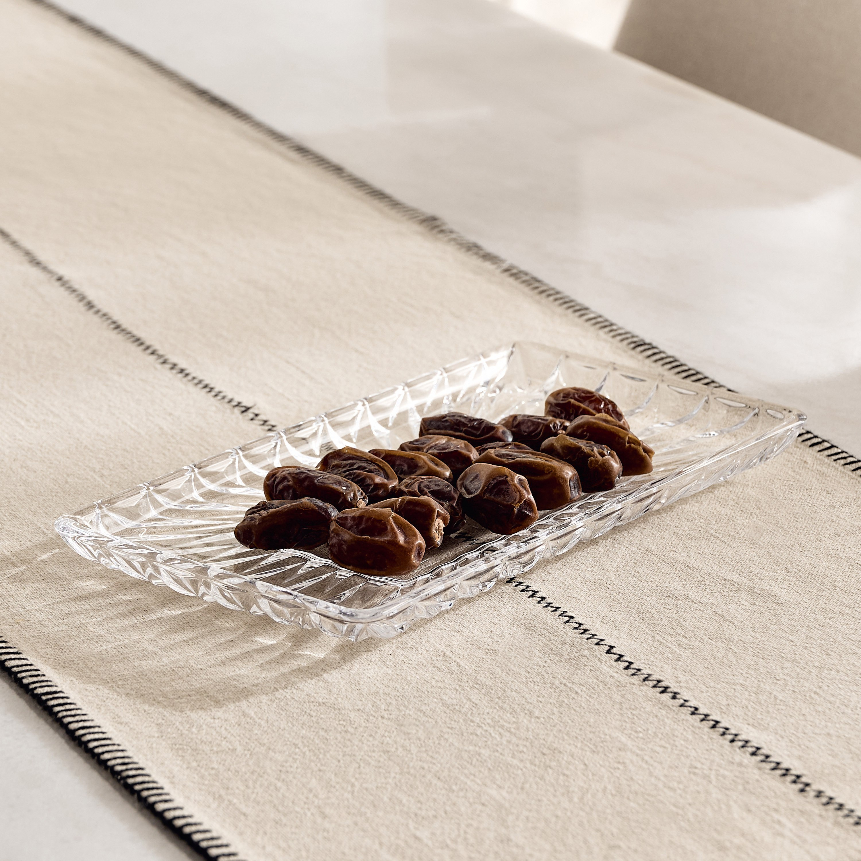 صحن زجاجي مستطيل من جيويل - 29.7x16.3x2.7 سم-hbxdecorandfurnishings-tabletop-serveware-image-1