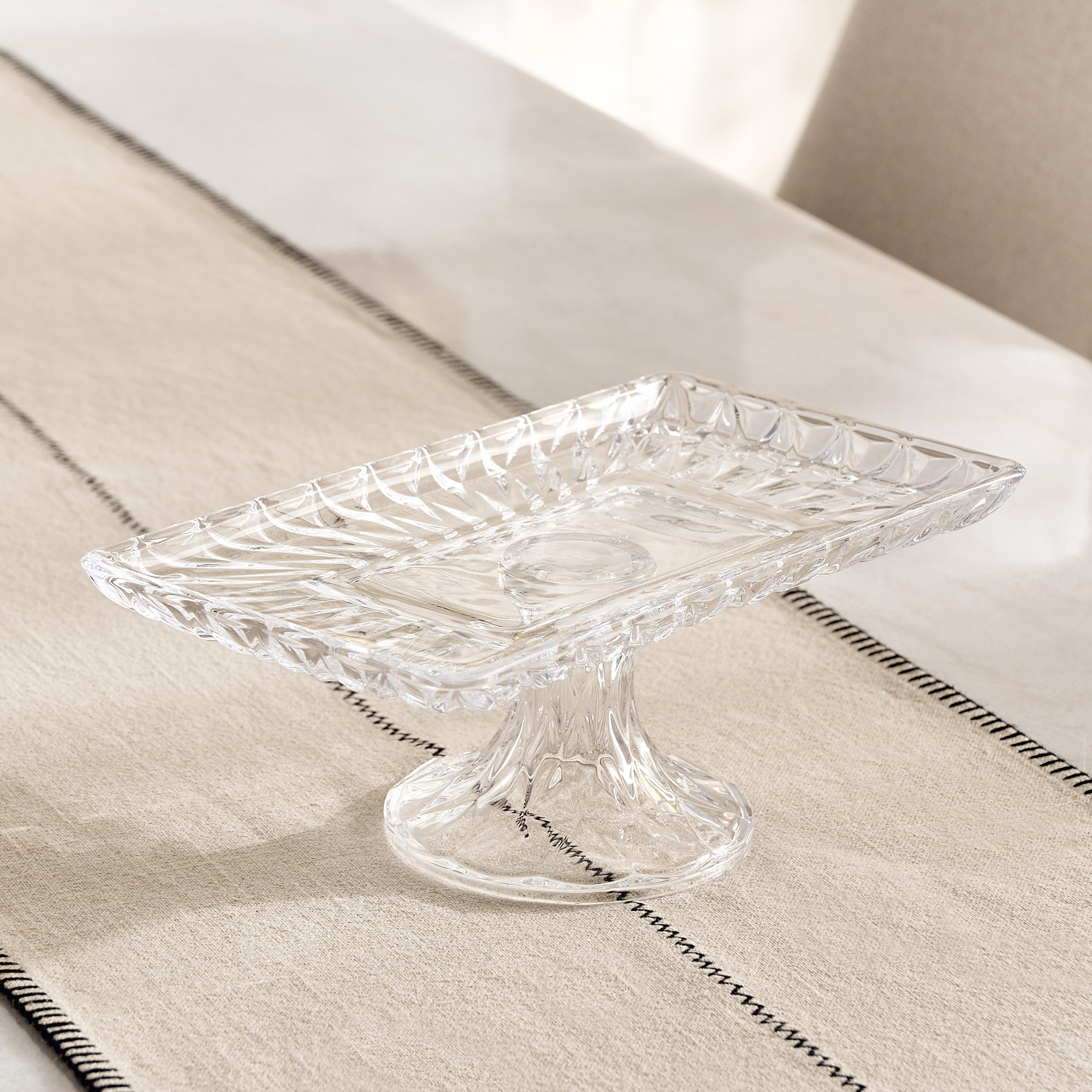 صحن تقديم زجاجي بقاعدة من جيويل - 29.7x16.3x12 سم-hbxdecorandfurnishings-tabletop-serveware-image-2