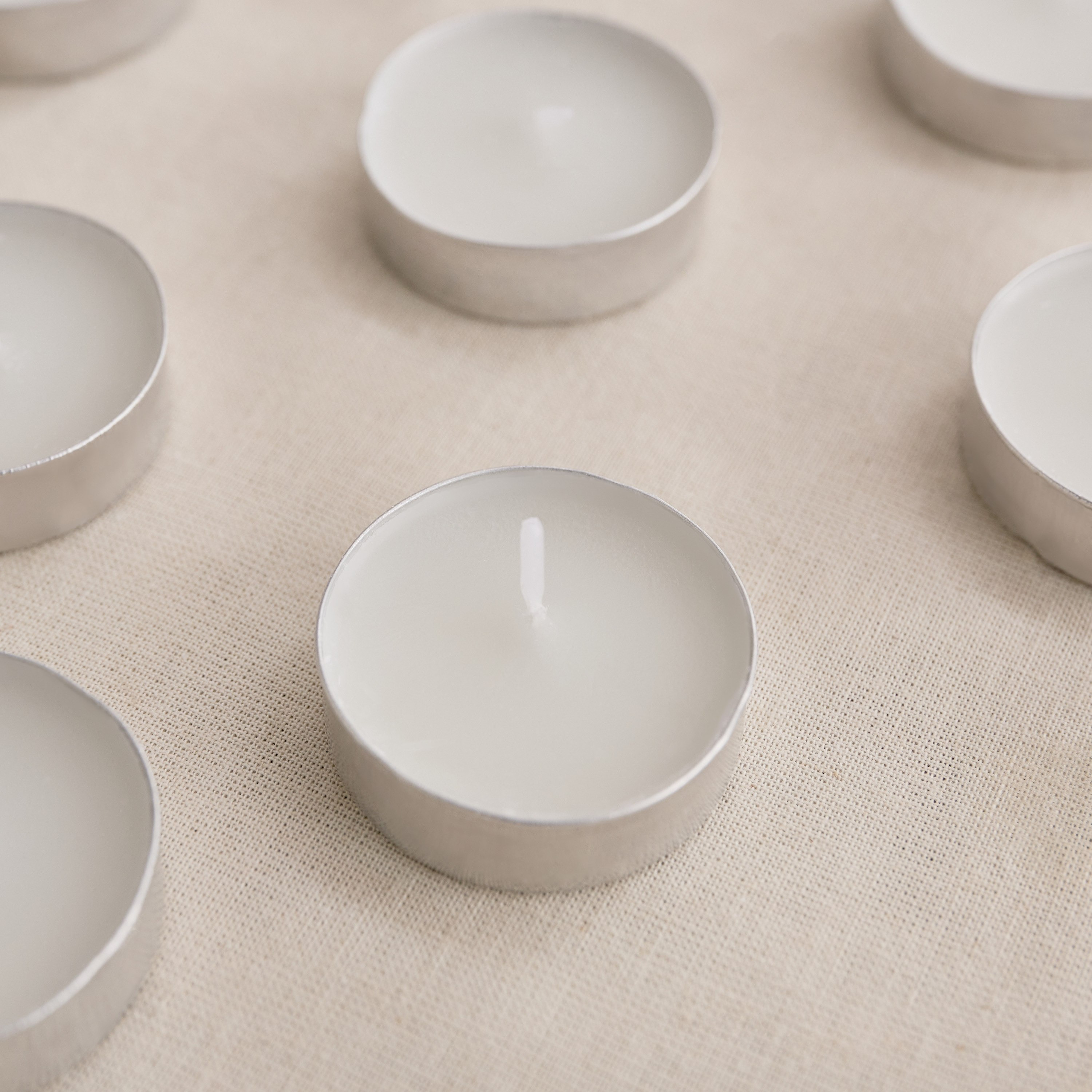 Qara Vanilla Jasmine Scented Tealight Candle - Set of 50-hbxlivingroom-decorandaccessories-candles-image-3