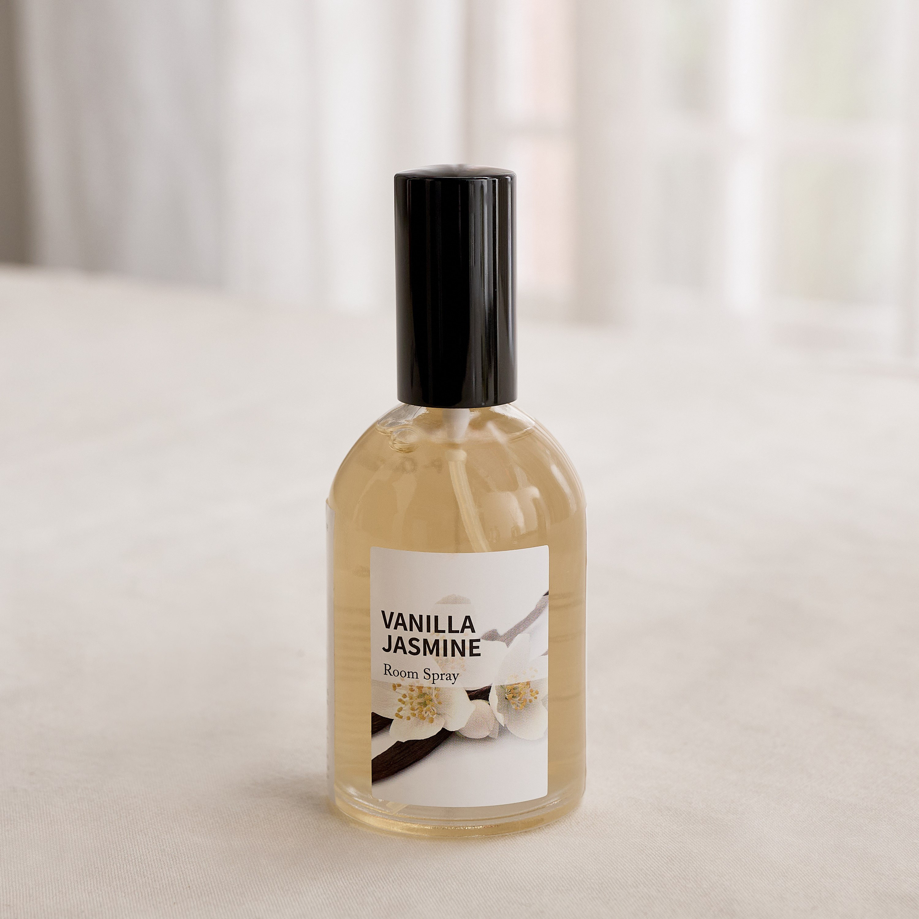 معطر جو فانيلا جاسمين من كارا - 100 مل-hbxdecorandfurnishings-homefragrance-roomfreshnersandaromamist-image-1