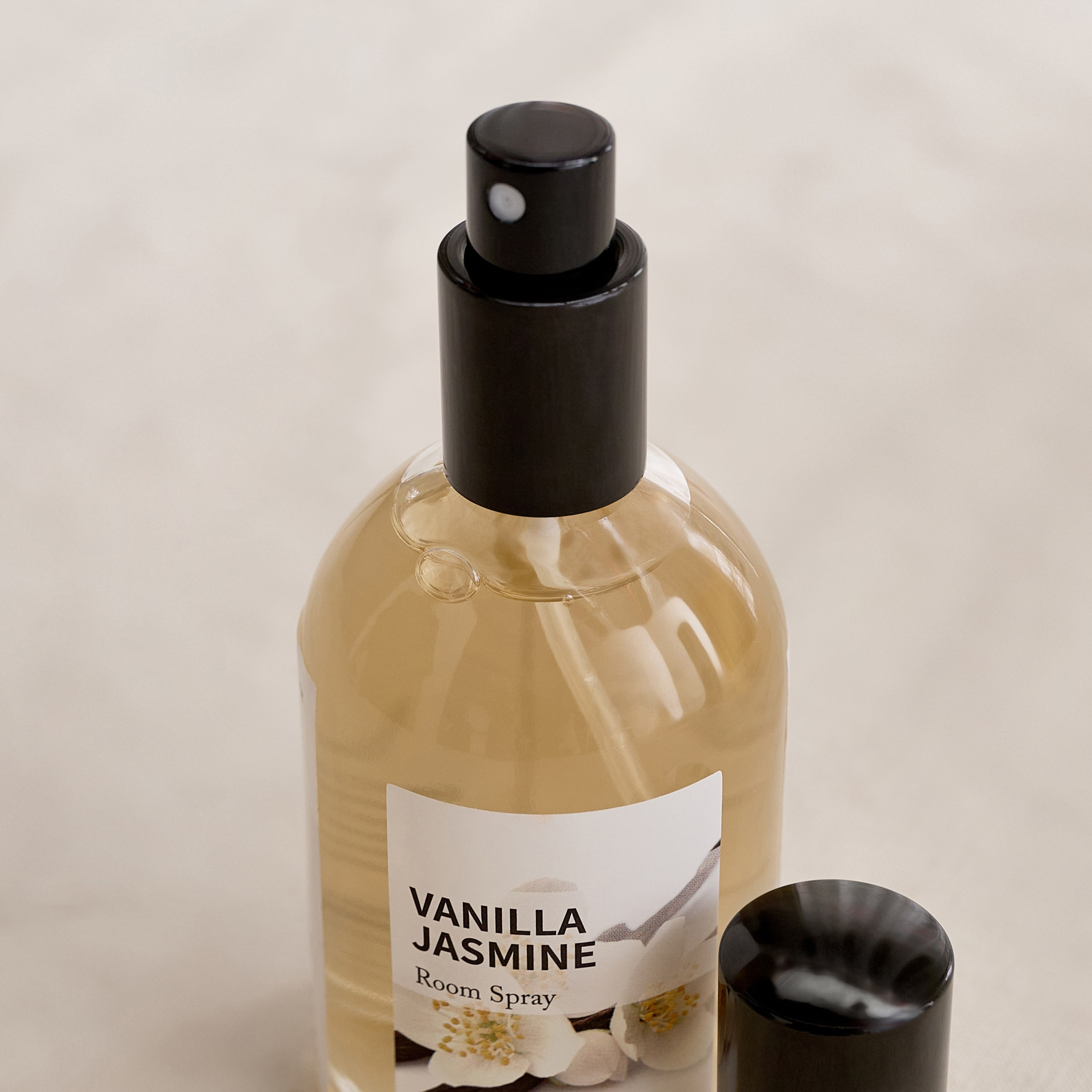 معطر جو فانيلا جاسمين من كارا - 100 مل-hbxdecorandfurnishings-homefragrance-roomfreshnersandaromamist-image-3