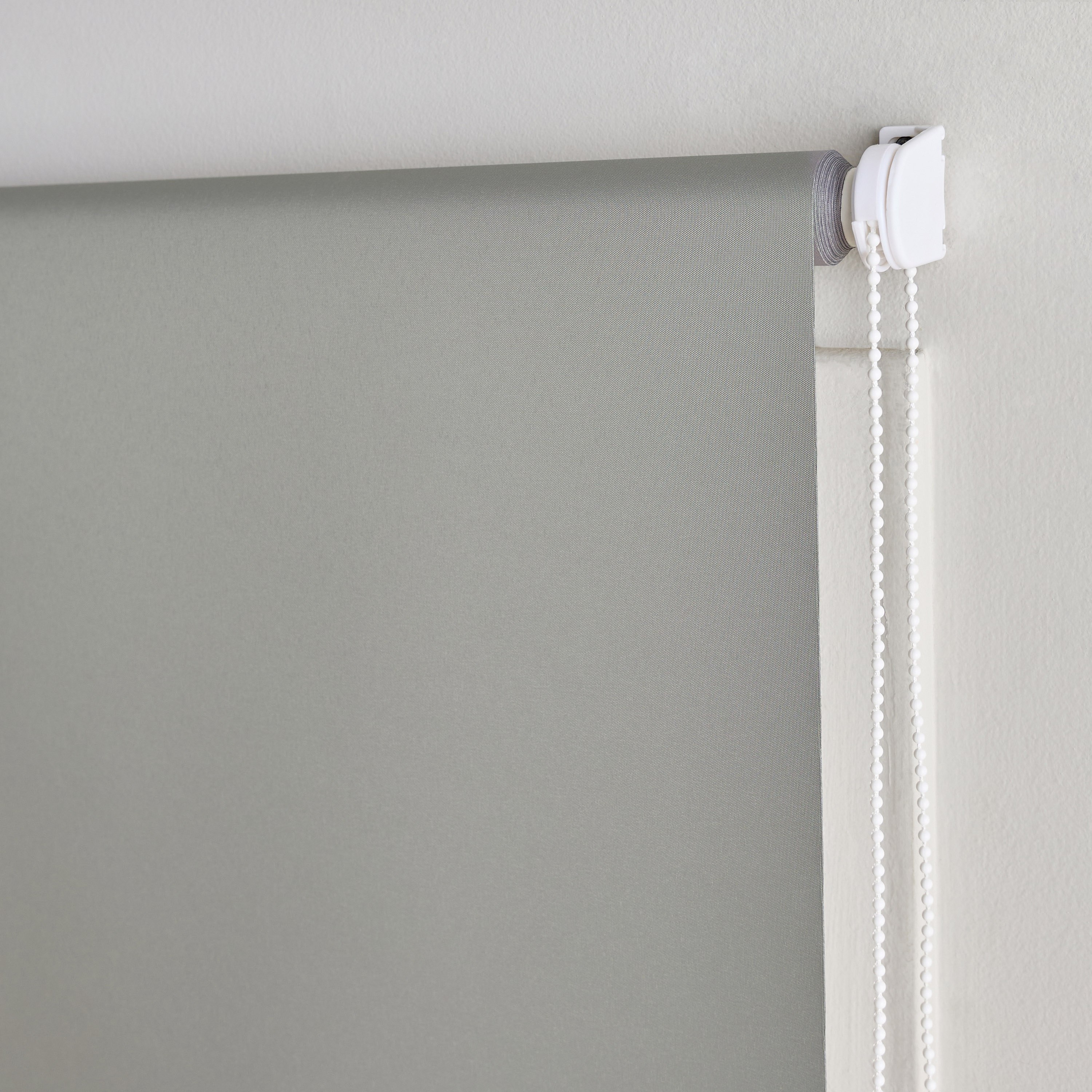 Delta Blackout Roller Blind - 90x240 cm-hbxhomeware-hbxbedroom-image-3
