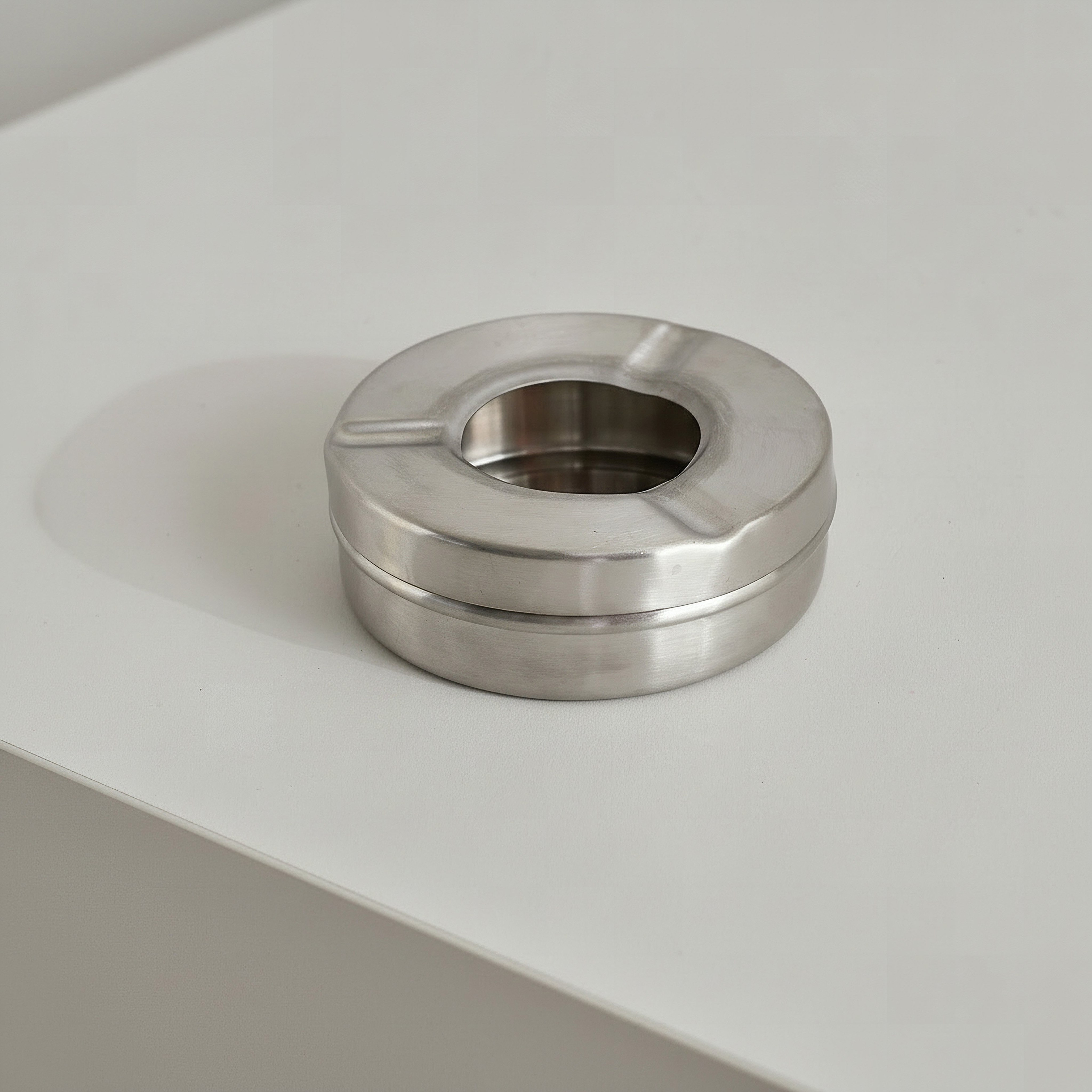Ashtray with Lid-hbxdecorandfurnishings-tabletop-serveware-image-1