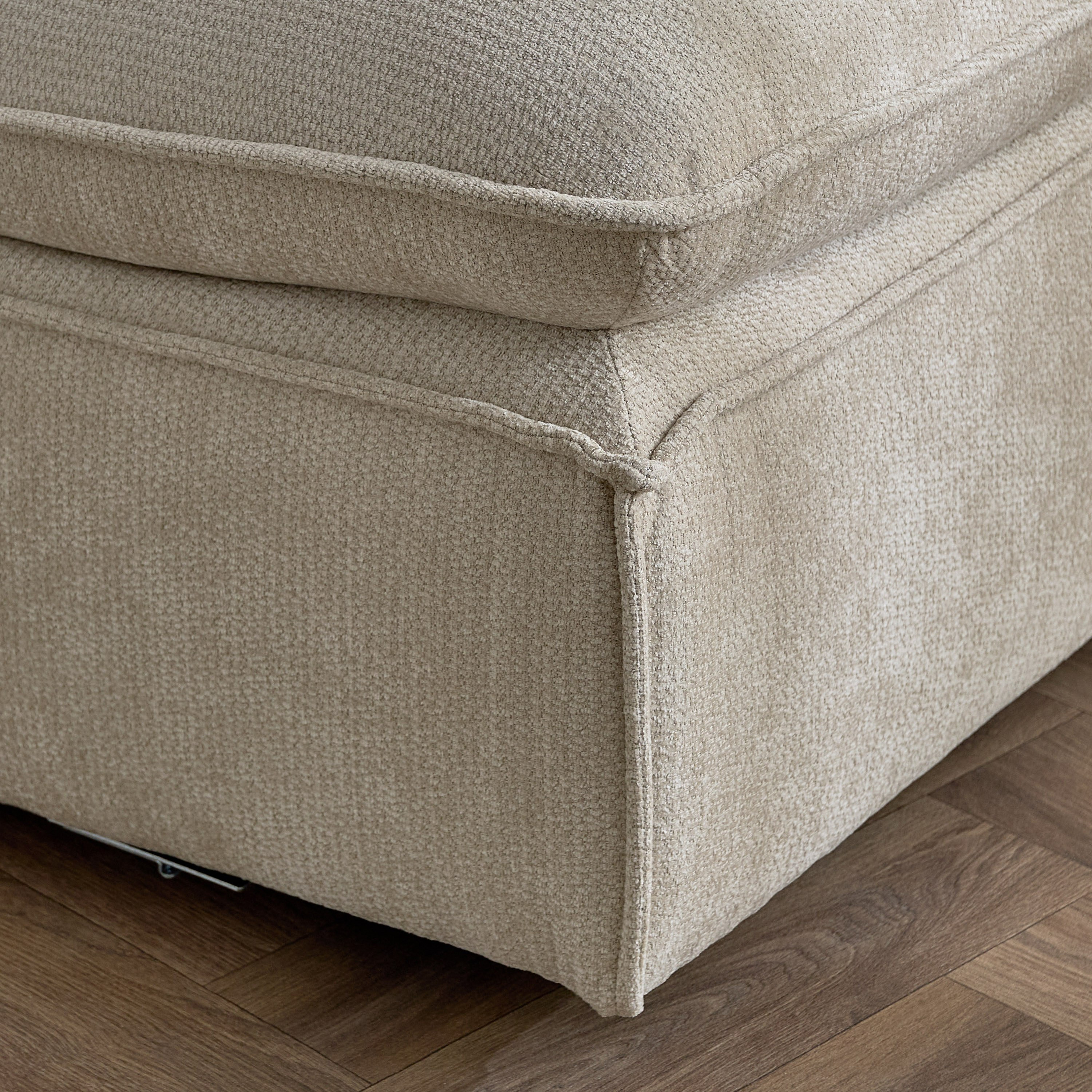 كنبة ركنية قماش من أوماها نكست-hbxlivingroom-sofasandarmchairs-modularsofas-image-6