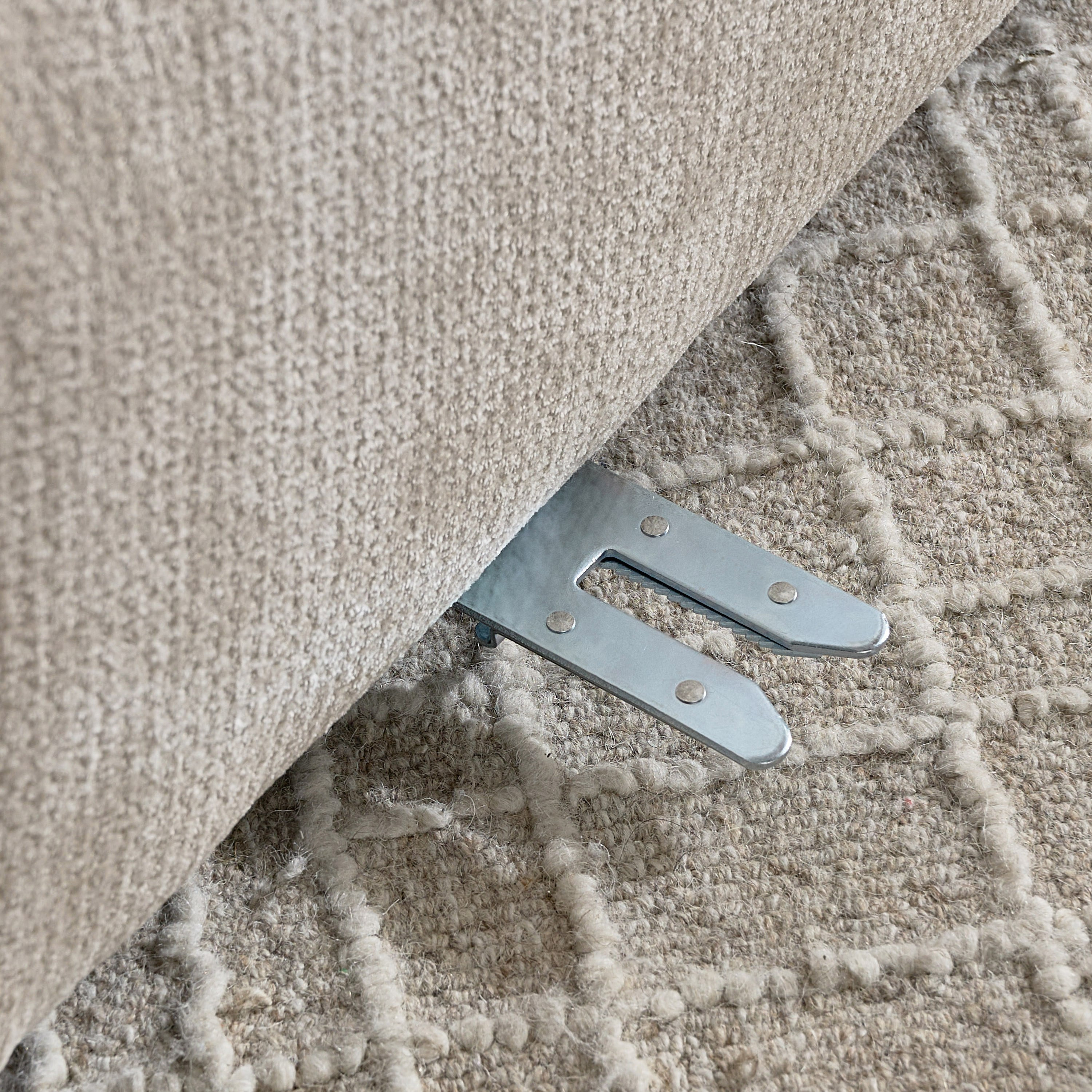 كنبة عثمانية قماش من أوماها نكست-hbxlivingroom-sofasandarmchairs-modularsofas-image-6