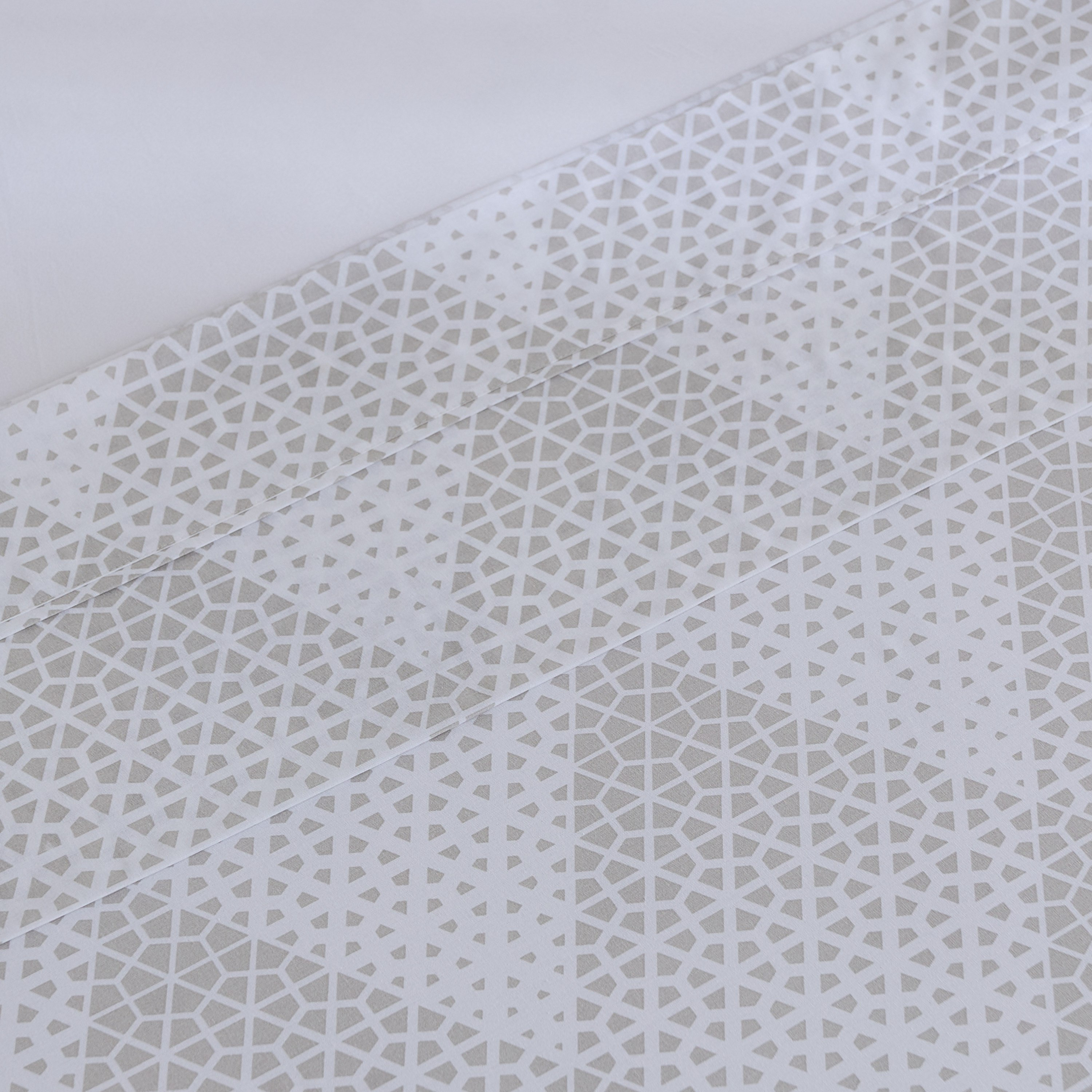 Malta Cara Printed Cotton Twin Flat Sheet - 170x260 cm-hbxhomeware-hbxbedroom-image-5