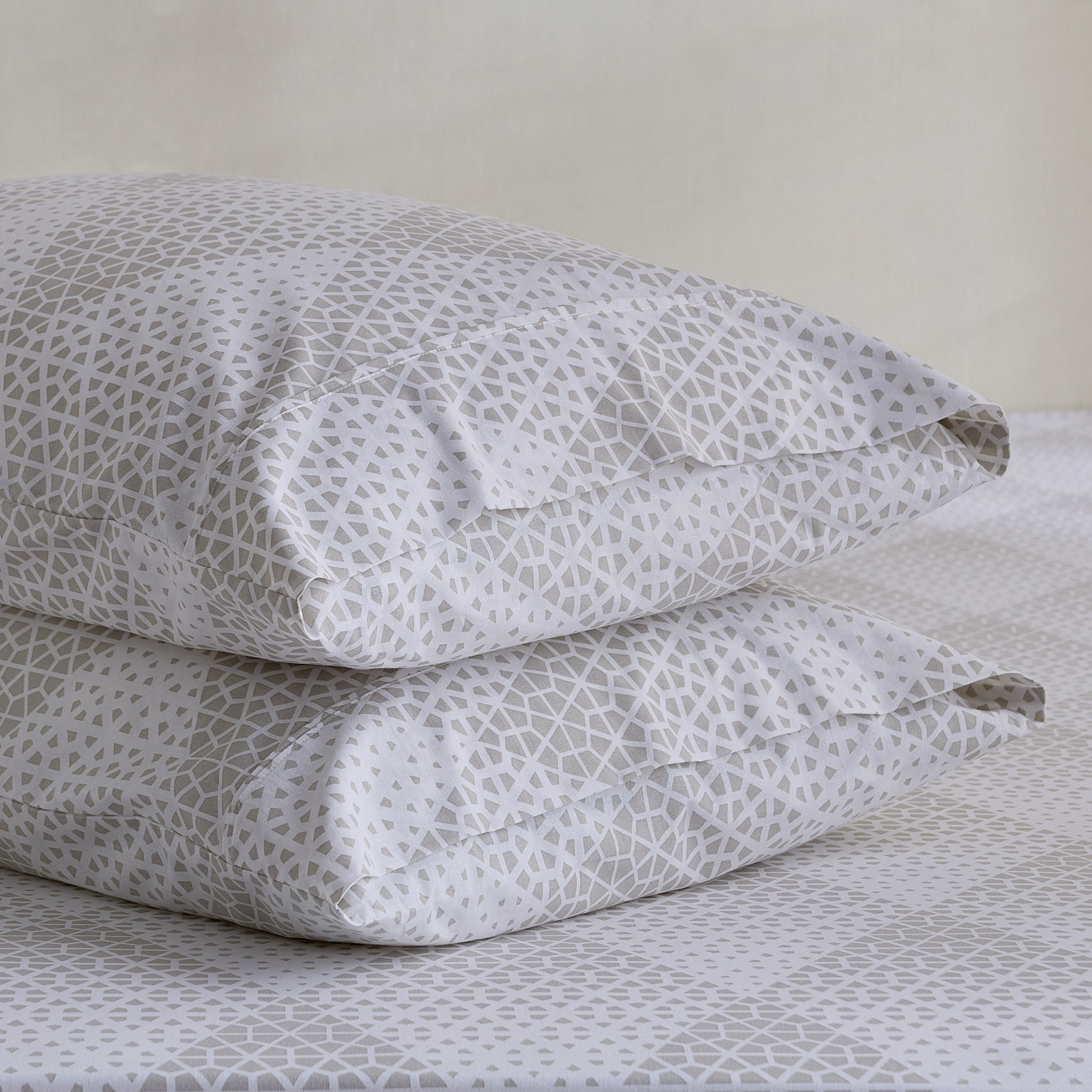 طقم أغطية وسائد قطن بطبعات من مالطا كارا - 50x75 سم-hbxhomeware-hbxbedroom-image-5